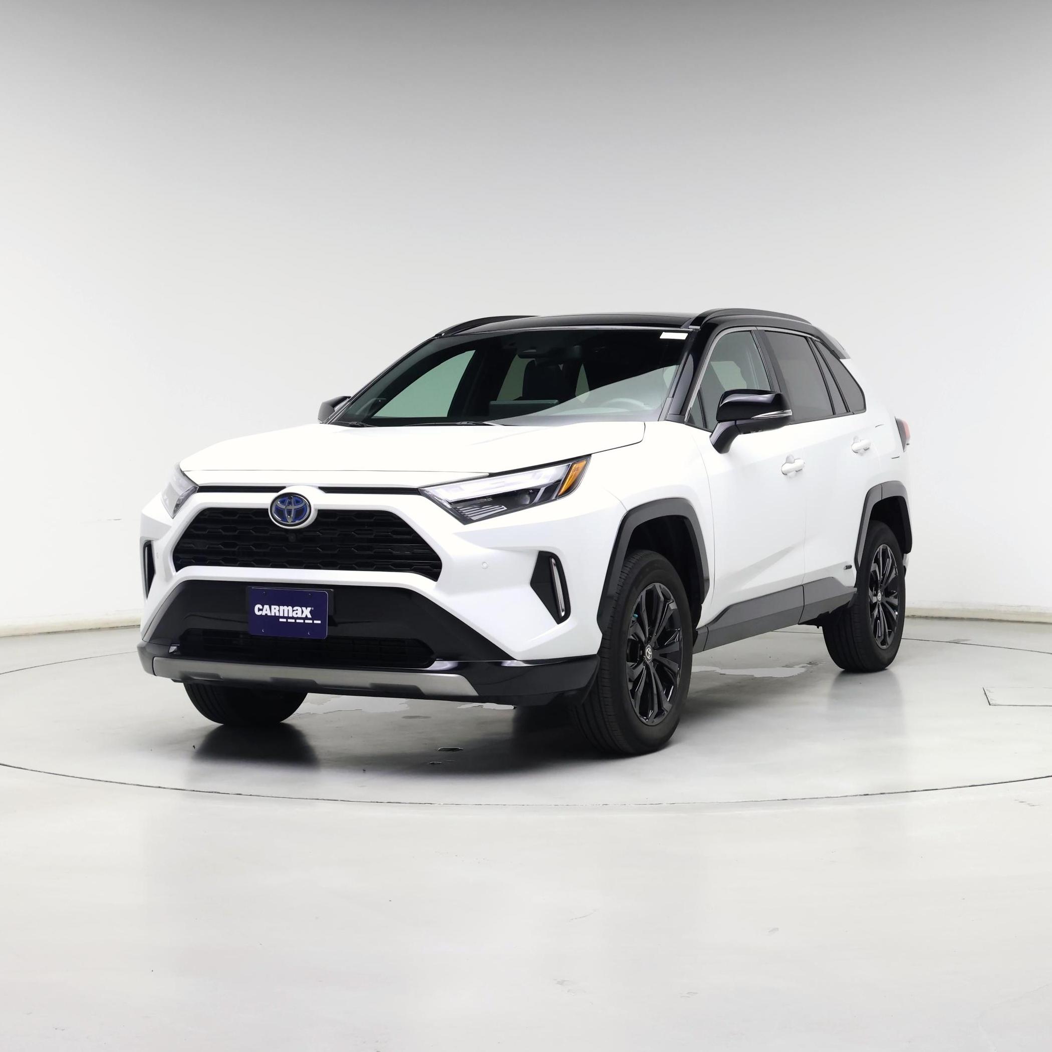 Thumbnail: 2024 Toyota RAV4 - 4