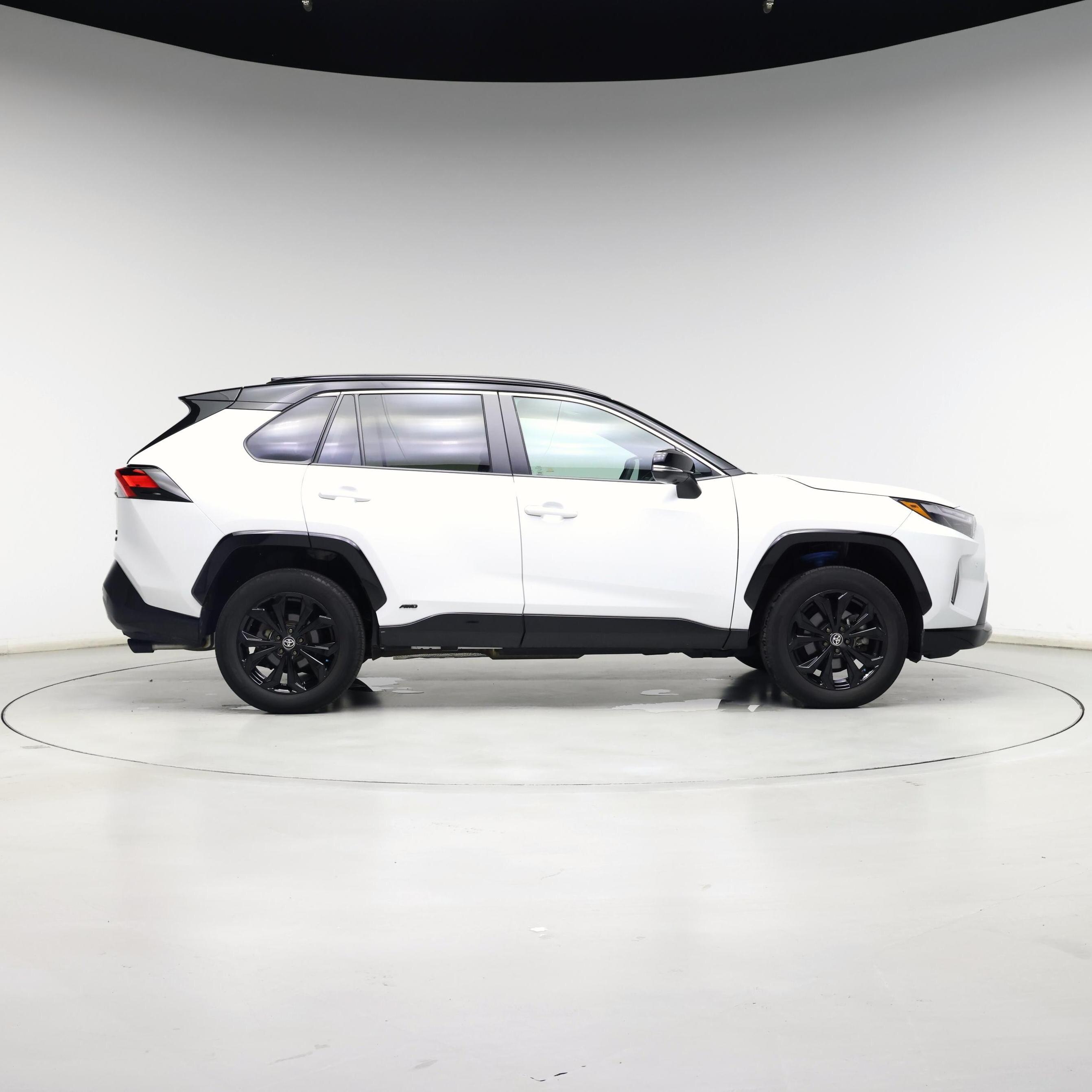 Thumbnail: 2024 Toyota RAV4 - 7