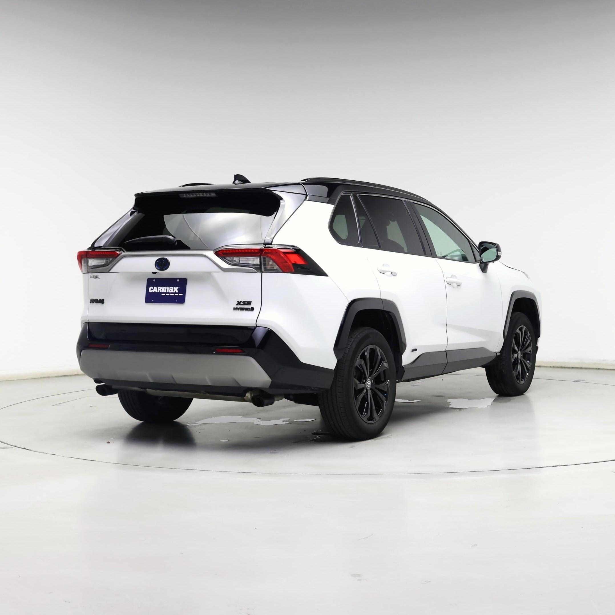 Thumbnail: 2024 Toyota RAV4 - 8