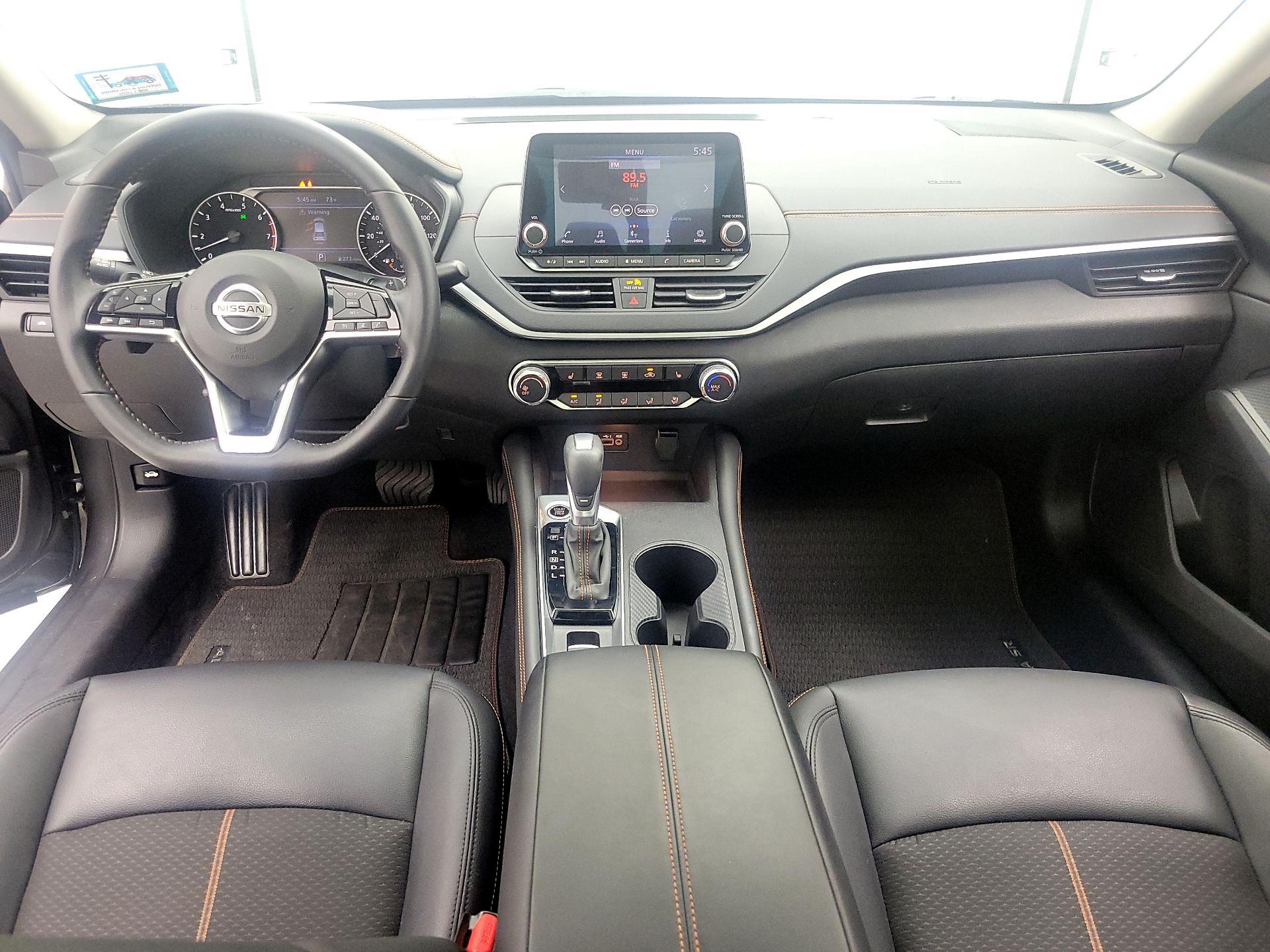 Thumbnail: 2019 Nissan Altima - 9