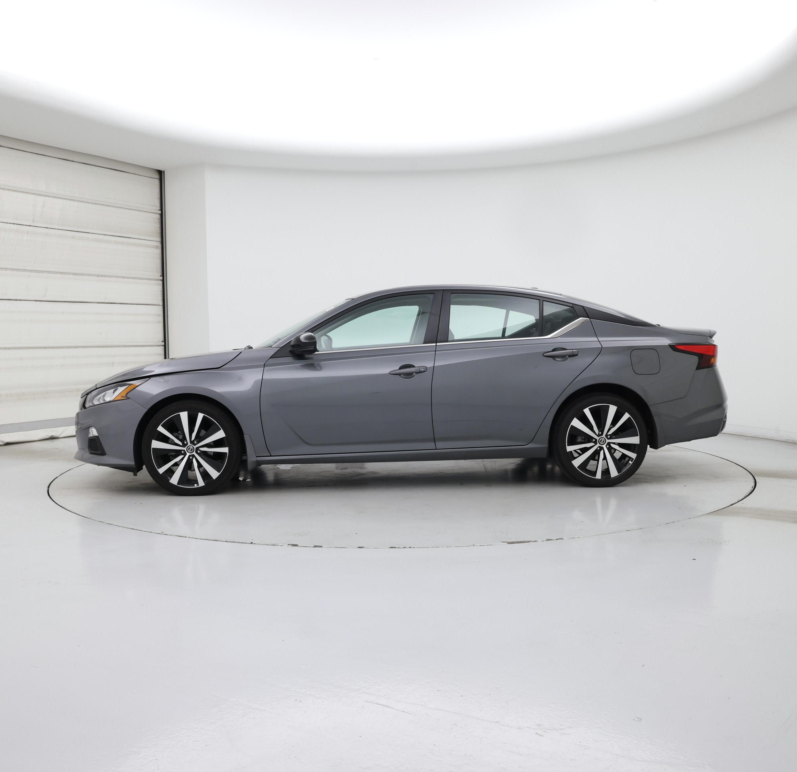 Thumbnail: 2019 Nissan Altima - 3