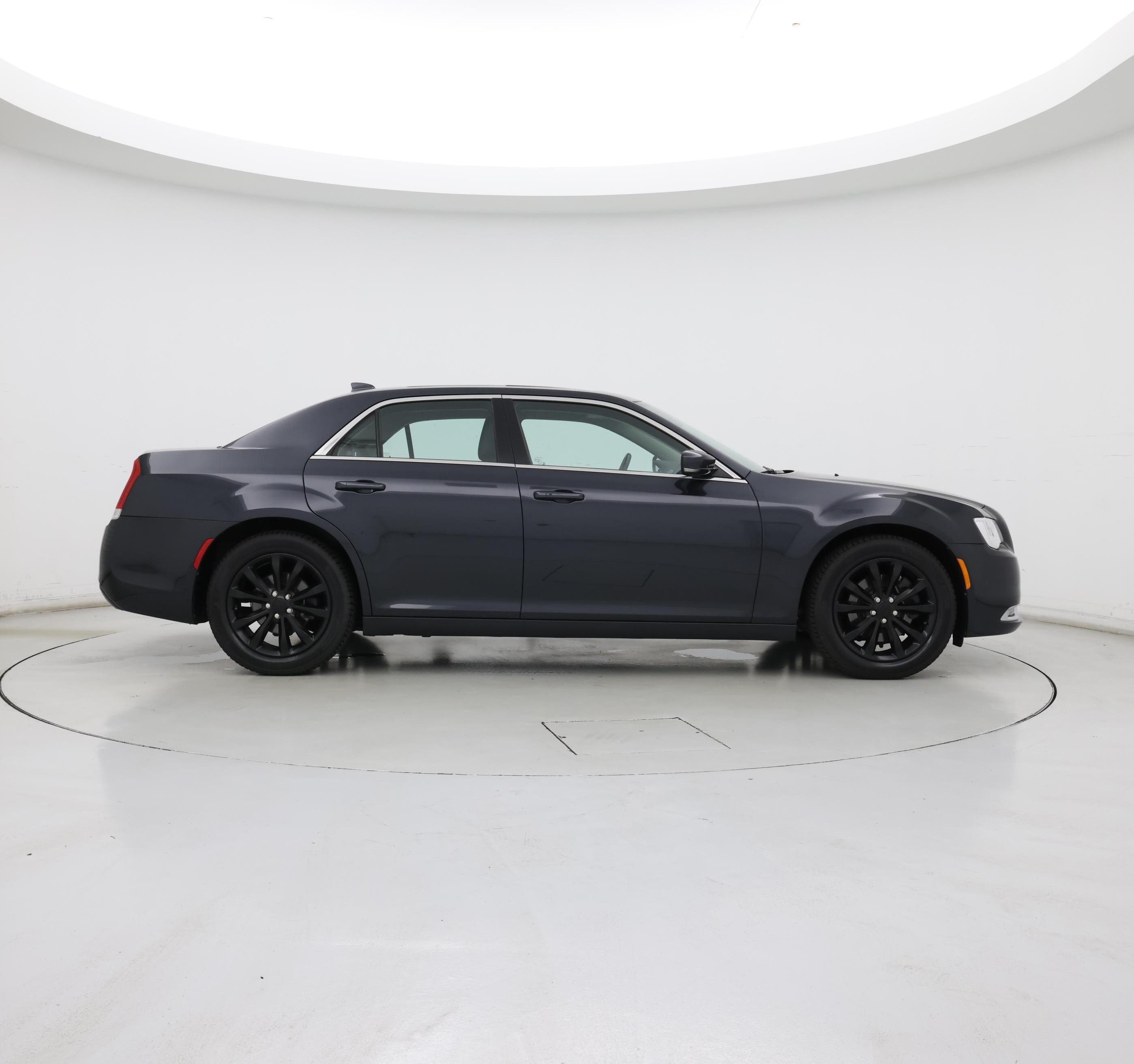 Thumbnail: 2017 Chrysler 300 - 7