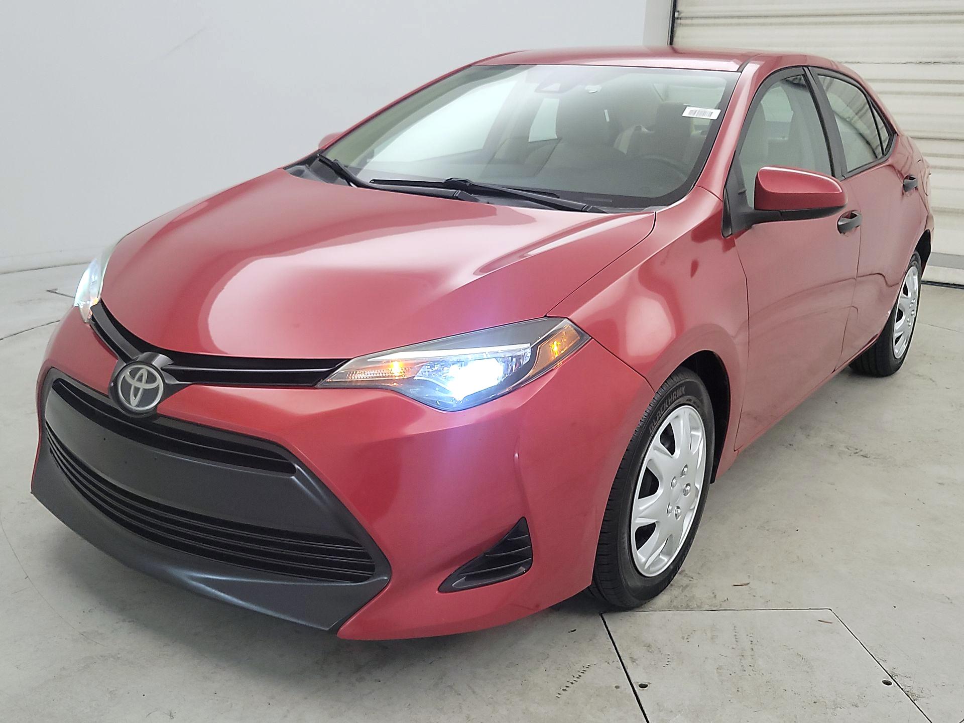 Thumbnail: 2018 Toyota Corolla - 3