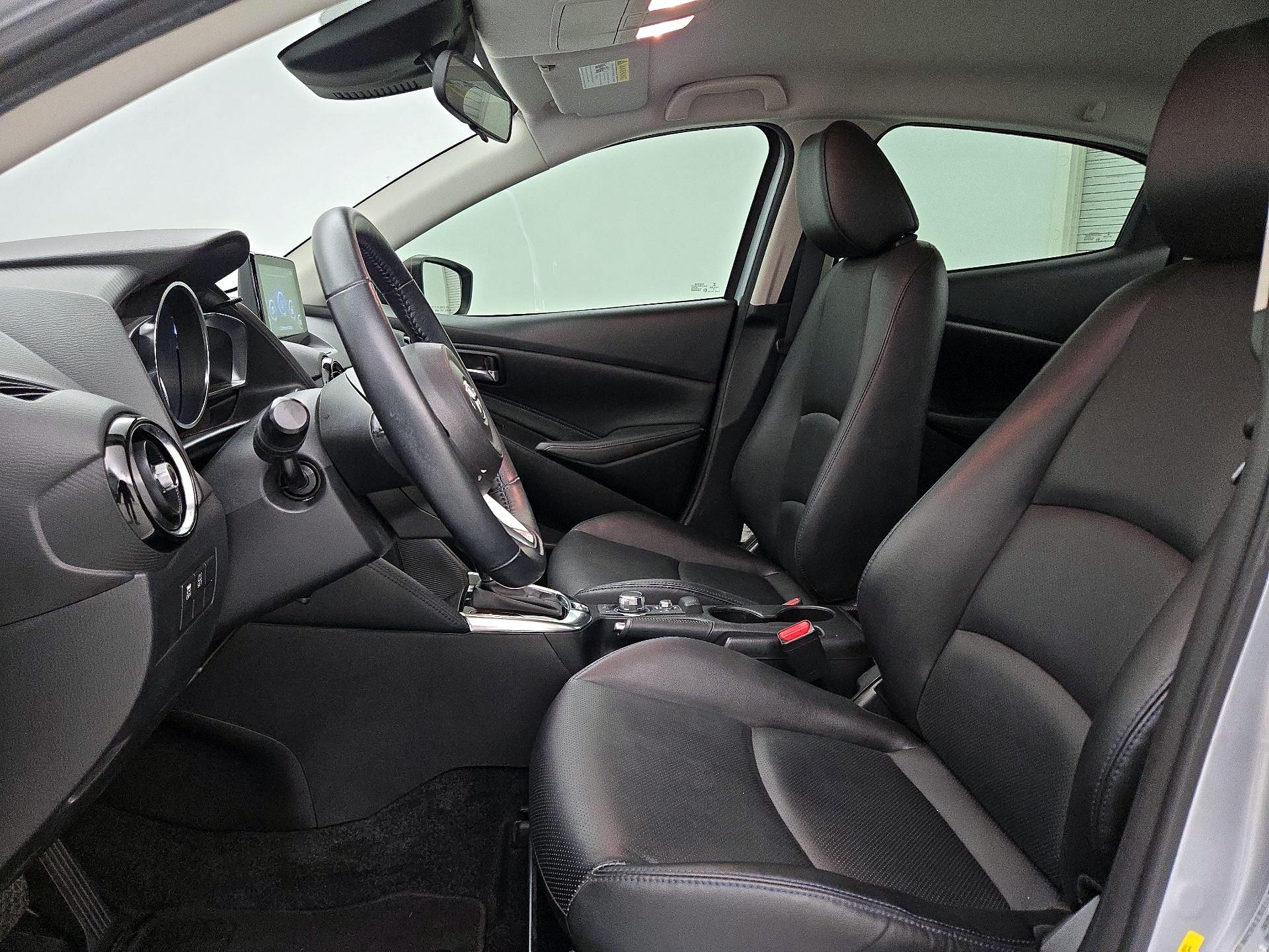 Thumbnail: 2019 Toyota Yaris - 11