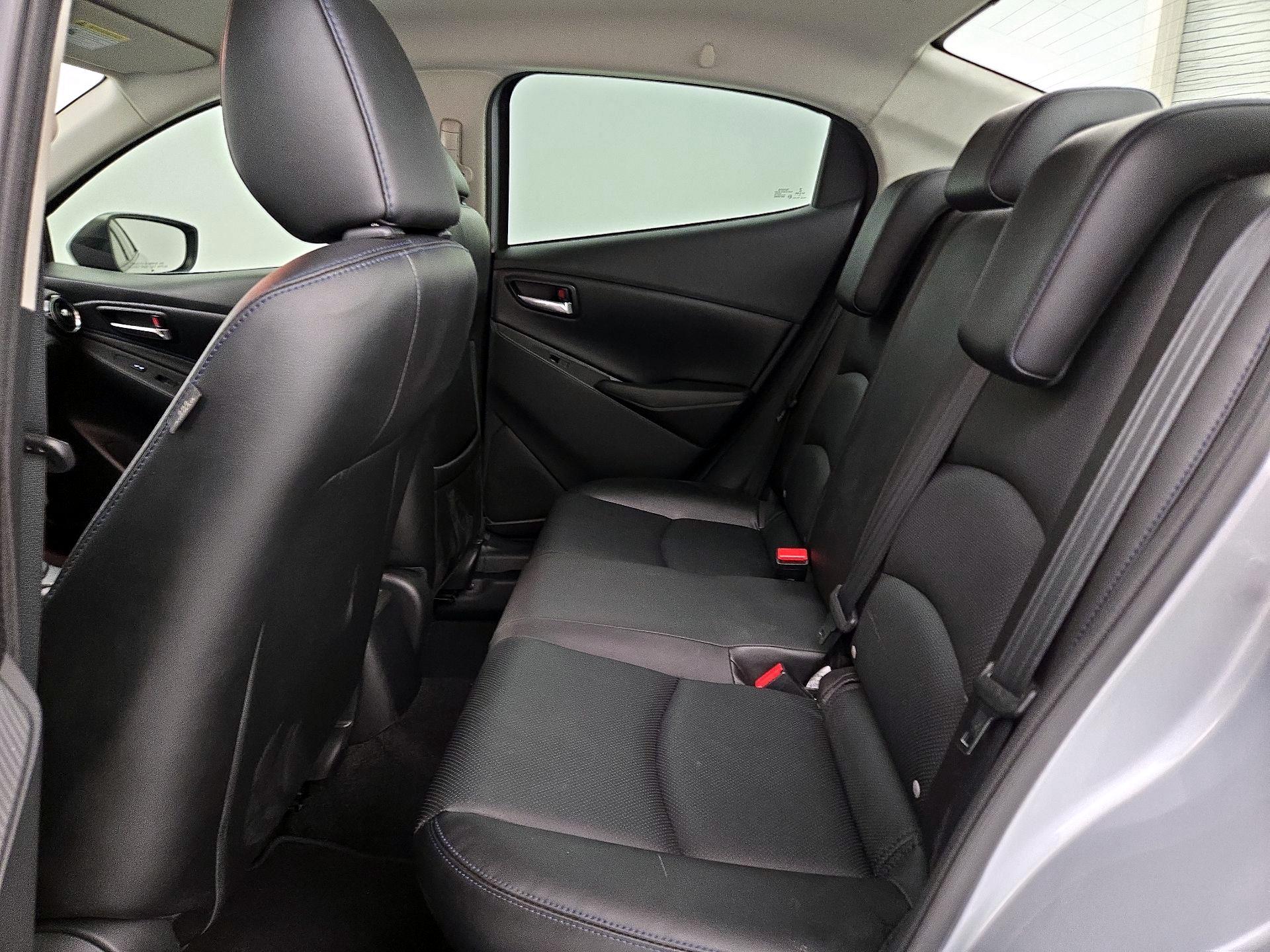 Thumbnail: 2019 Toyota Yaris - 19
