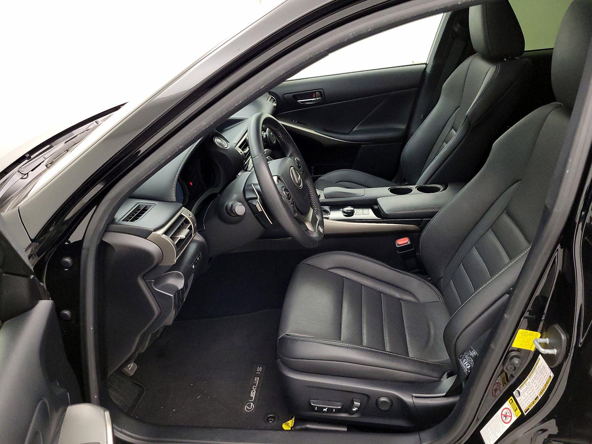 Thumbnail: 2014 Lexus IS - 11