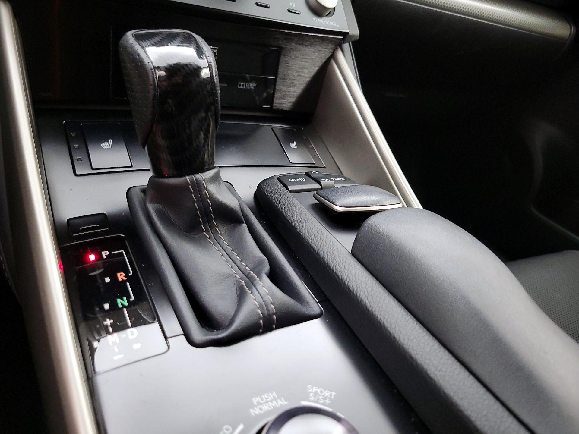 Thumbnail: 2014 Lexus IS - 17