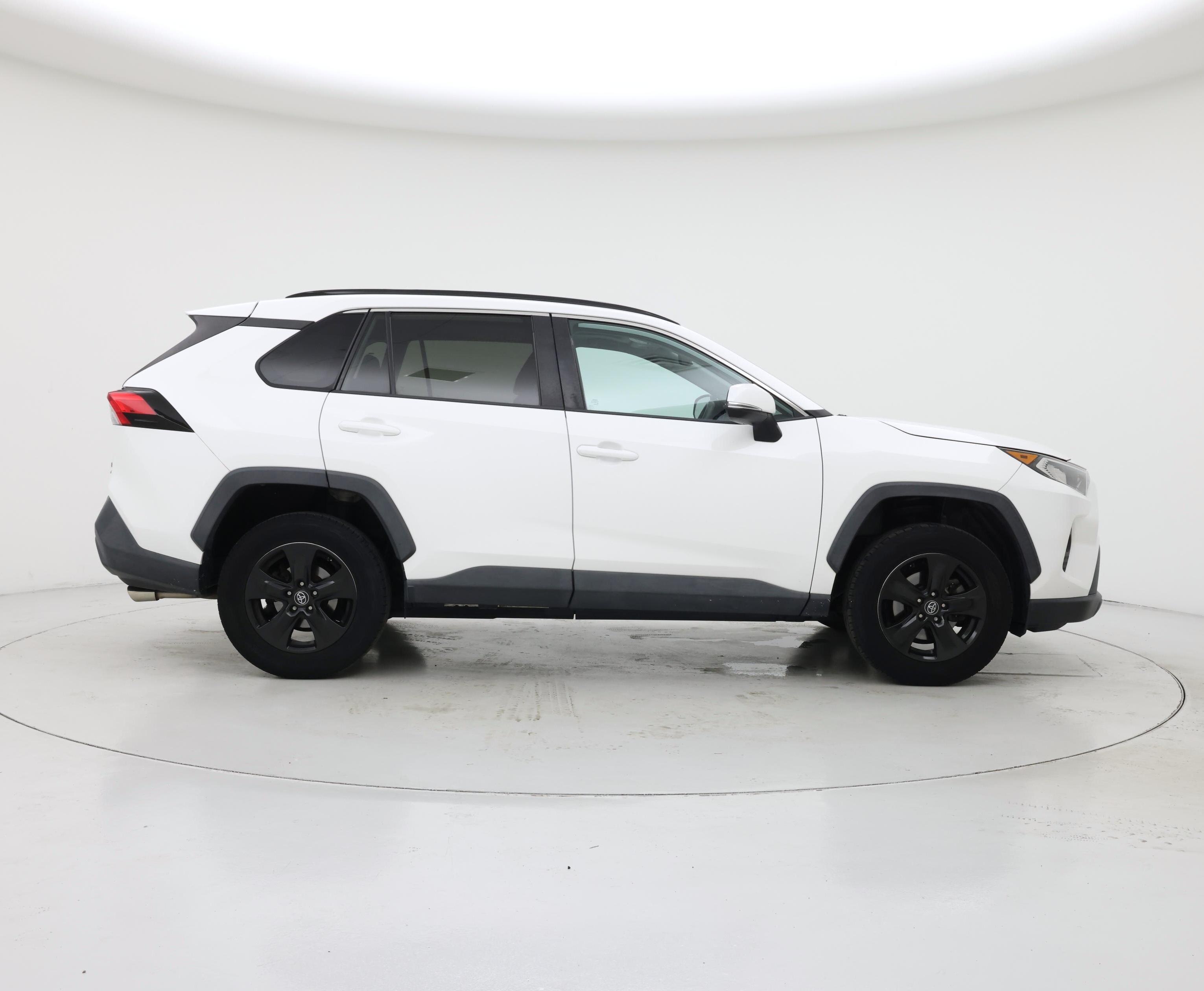 Thumbnail: 2019 Toyota RAV4 - 7