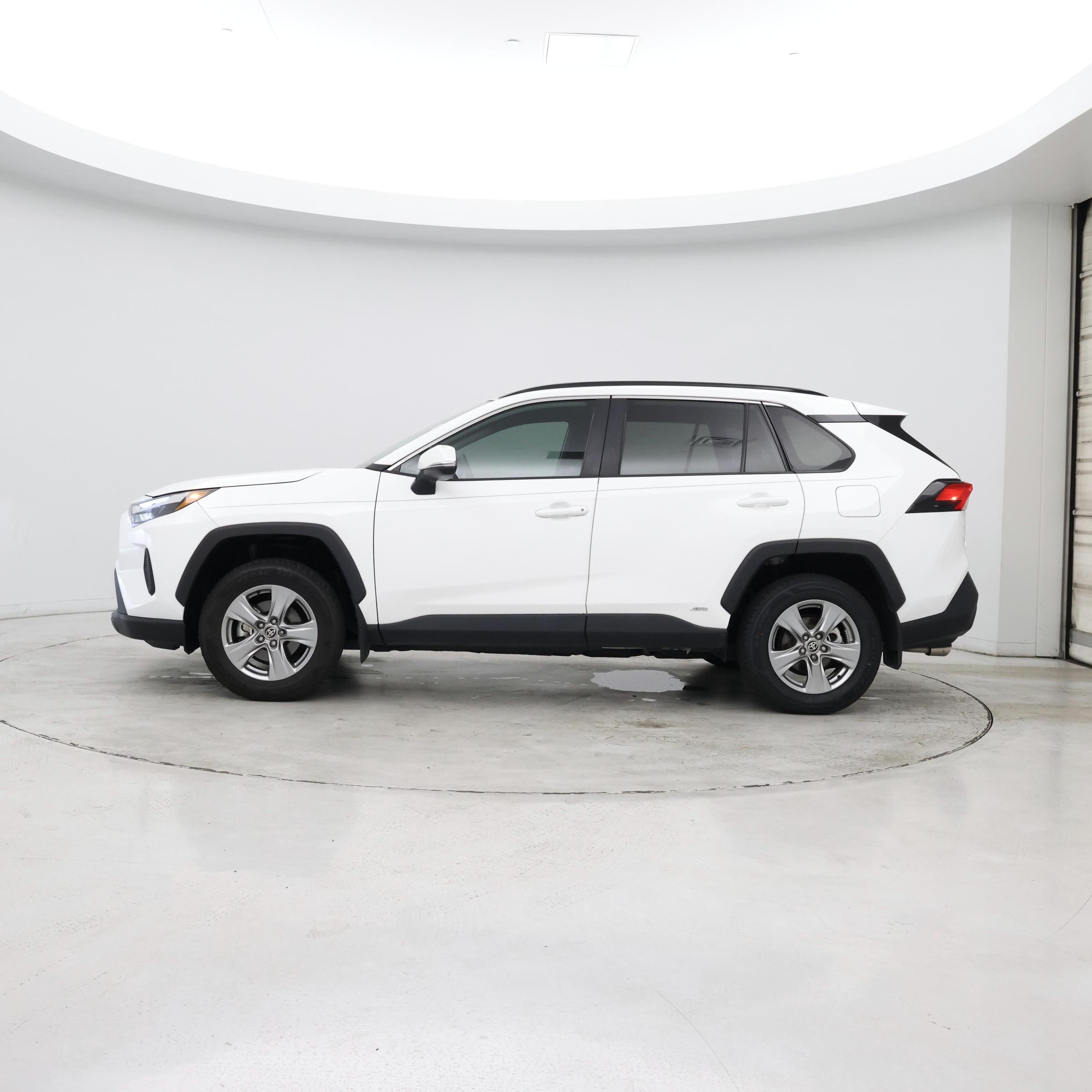 Thumbnail: 2024 Toyota RAV4 - 6