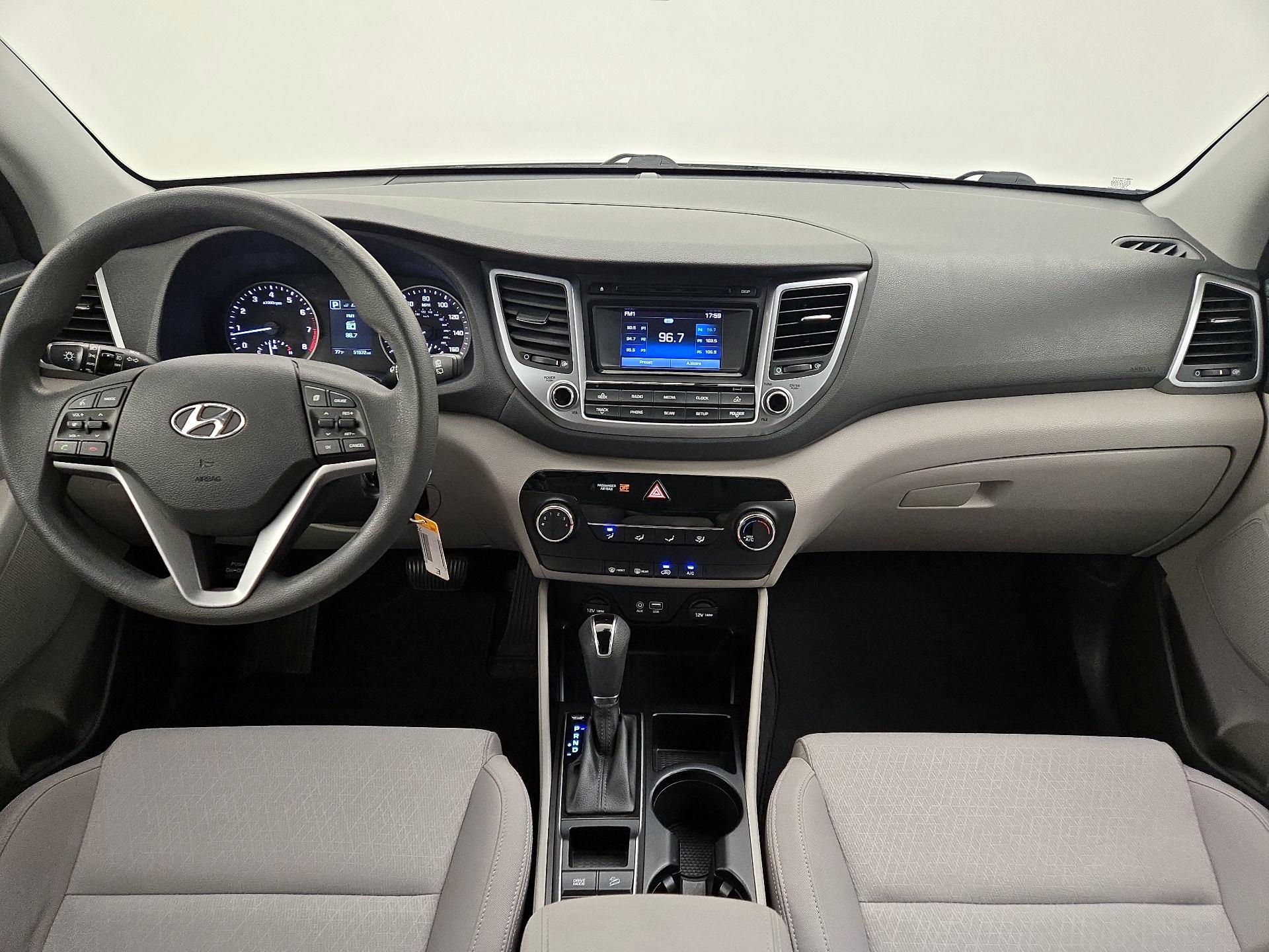 Thumbnail: 2016 Hyundai Tucson - 9