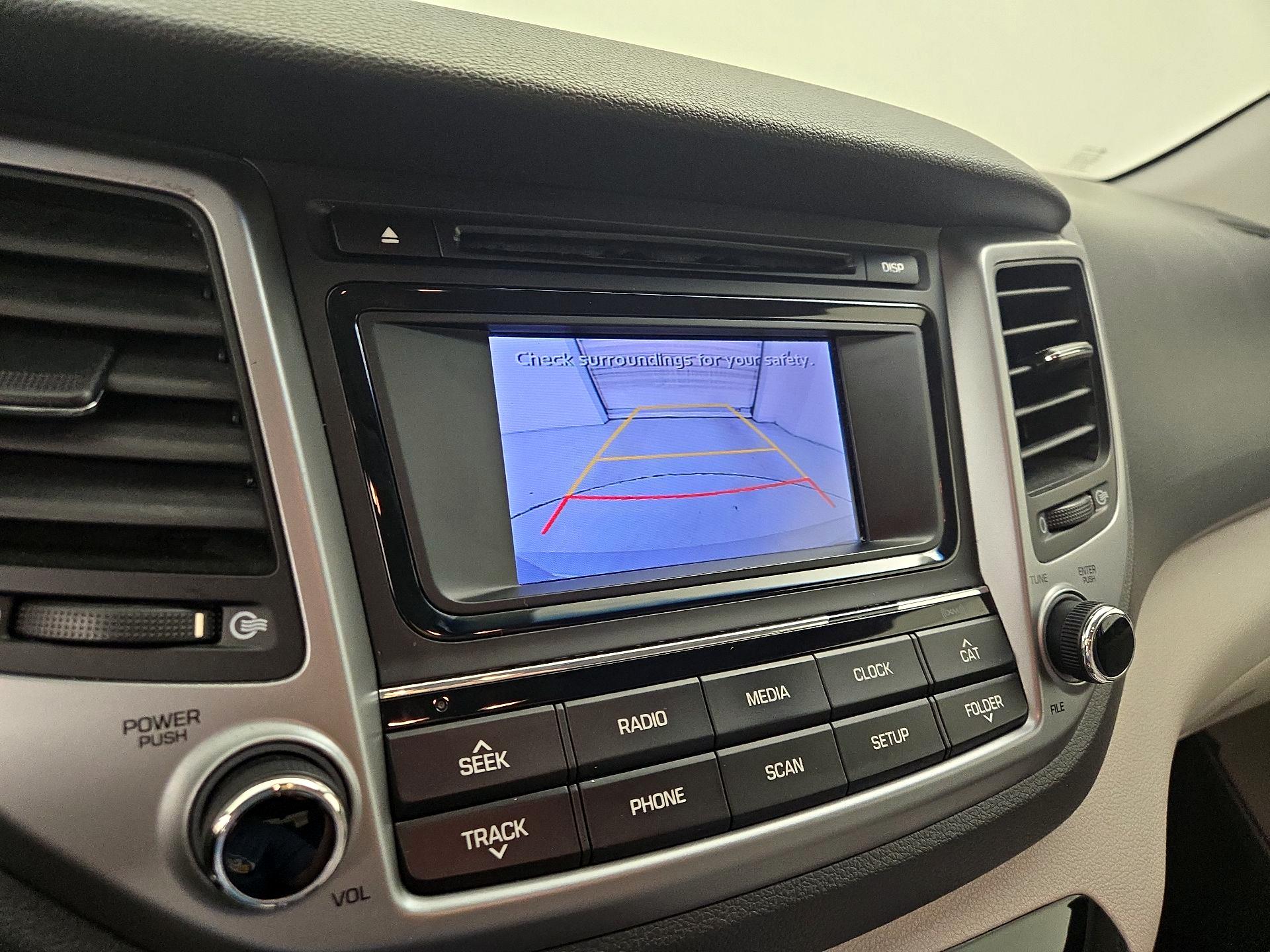 Thumbnail: 2016 Hyundai Tucson - 14
