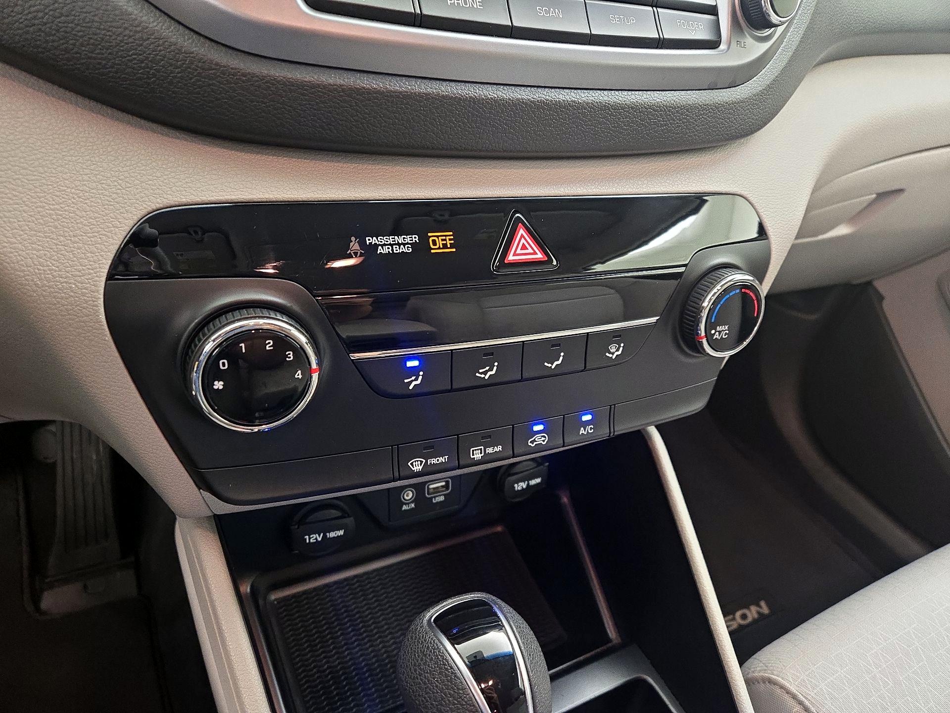 Thumbnail: 2016 Hyundai Tucson - 16