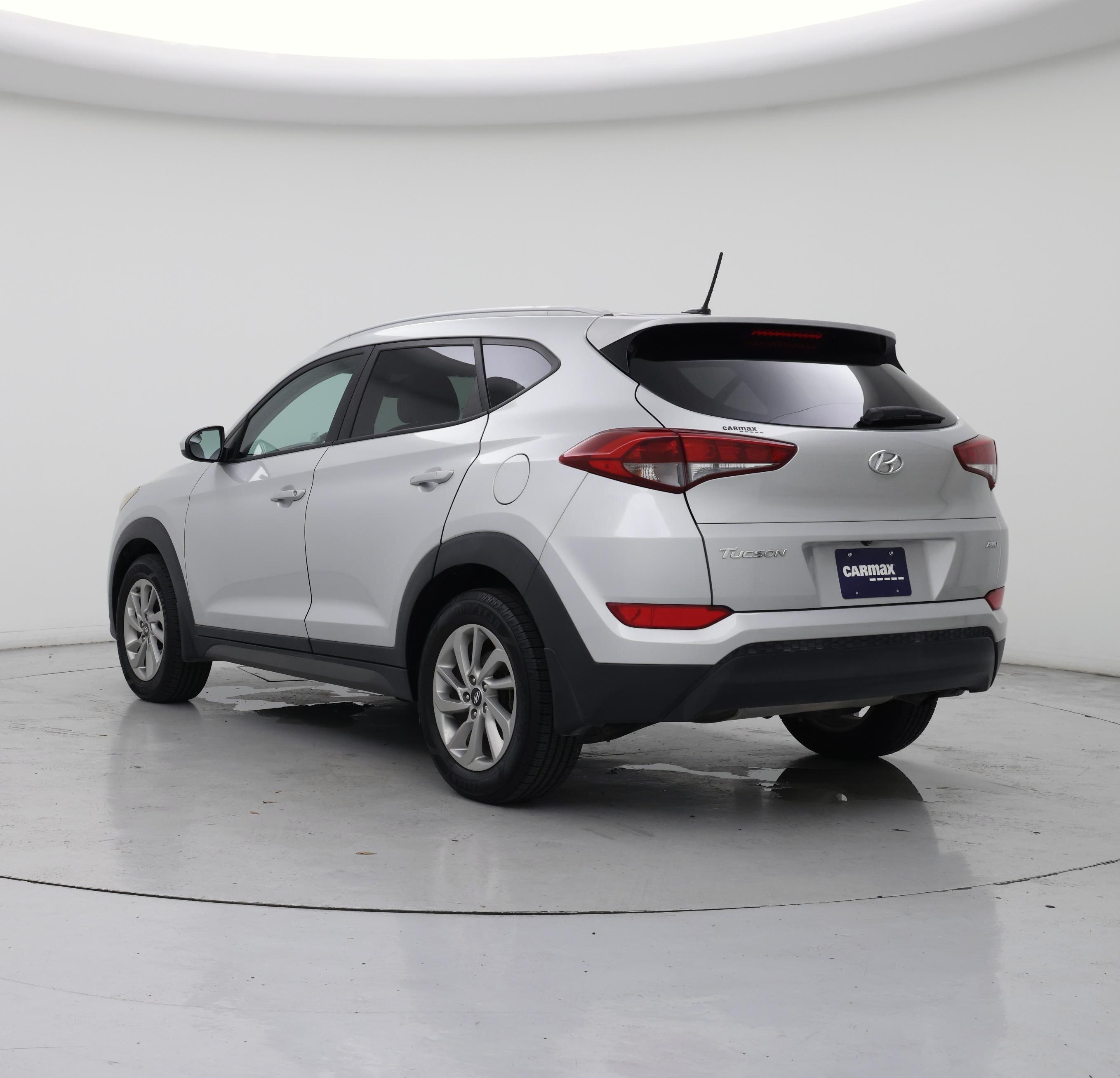 Thumbnail: 2016 Hyundai Tucson - 2
