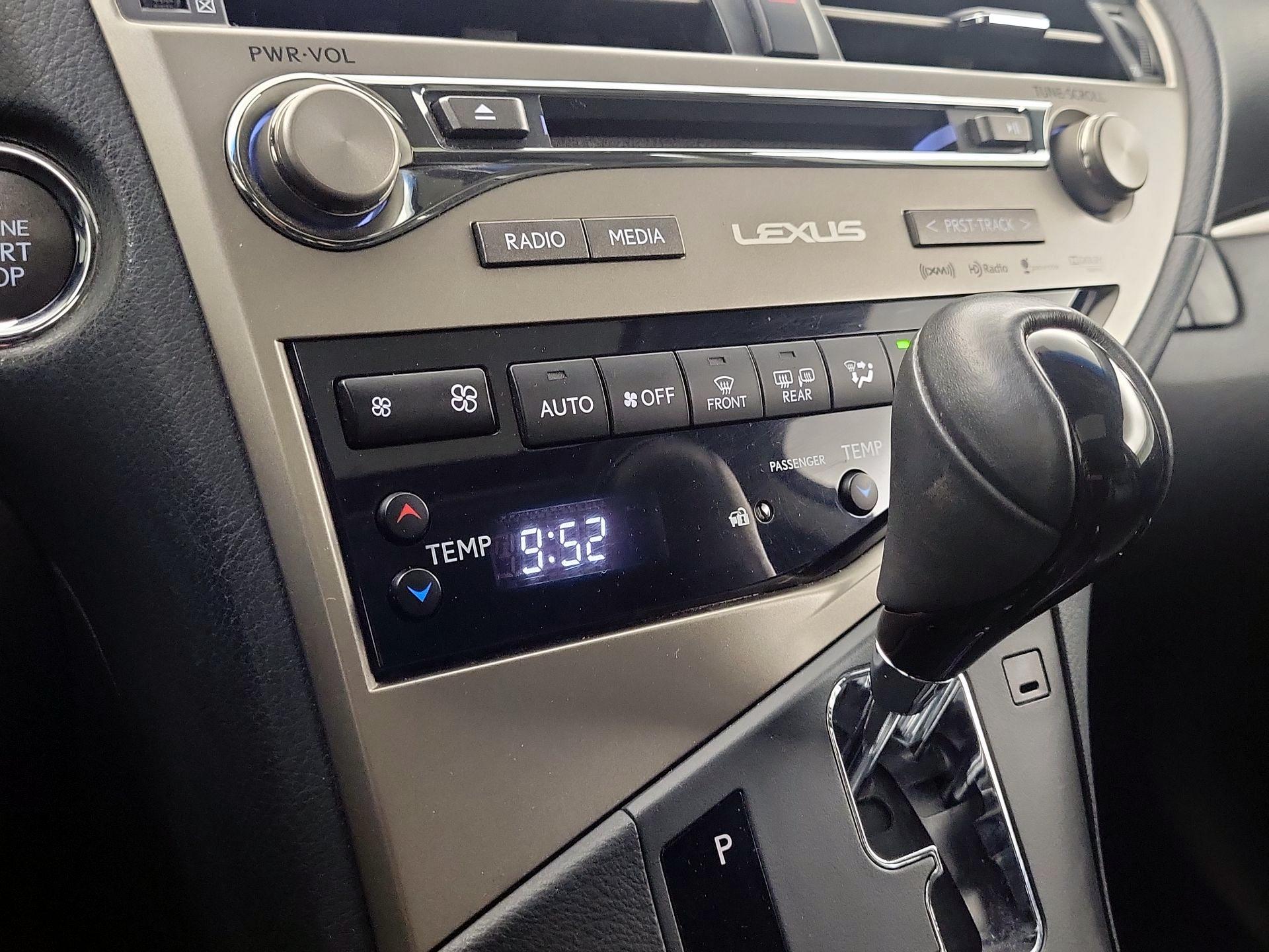 Thumbnail: 2015 Lexus RX - 17