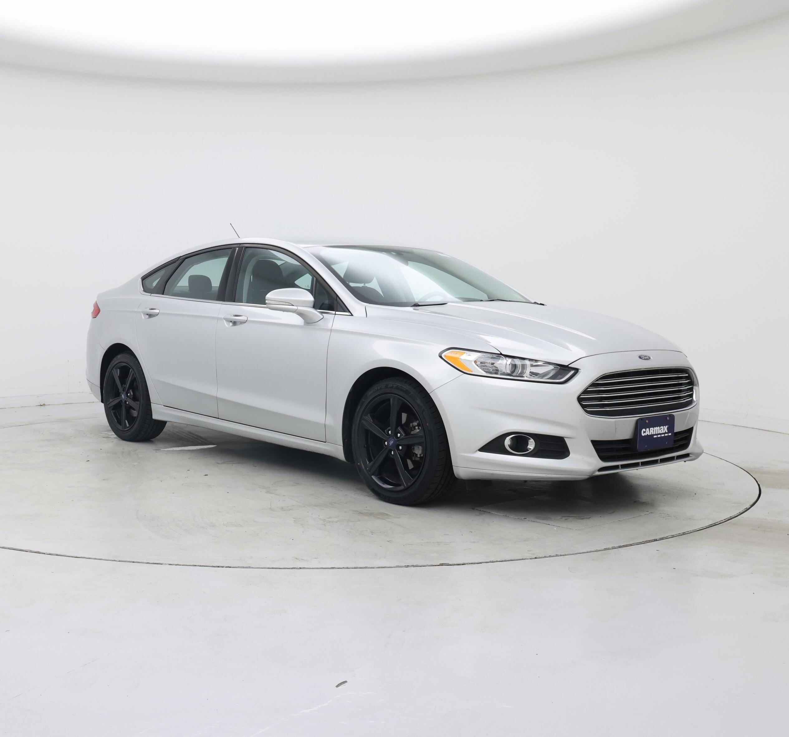 Gray 2016 Ford Fusion Sedan Front-Wheel Drive Automatic