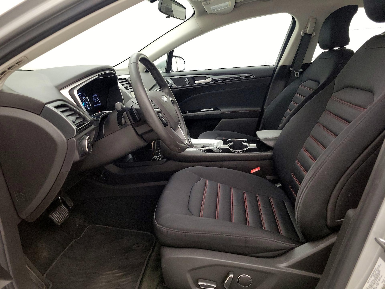 2016 Ford Fusion SE - Photo 12