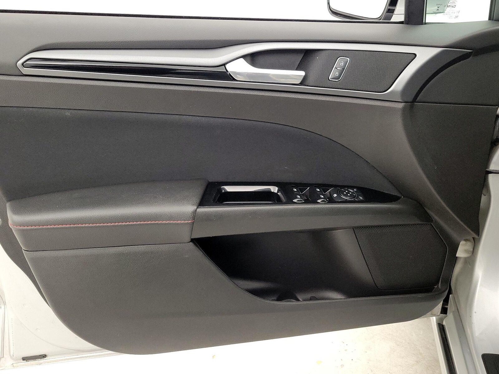 2016 Ford Fusion SE - Photo 13
