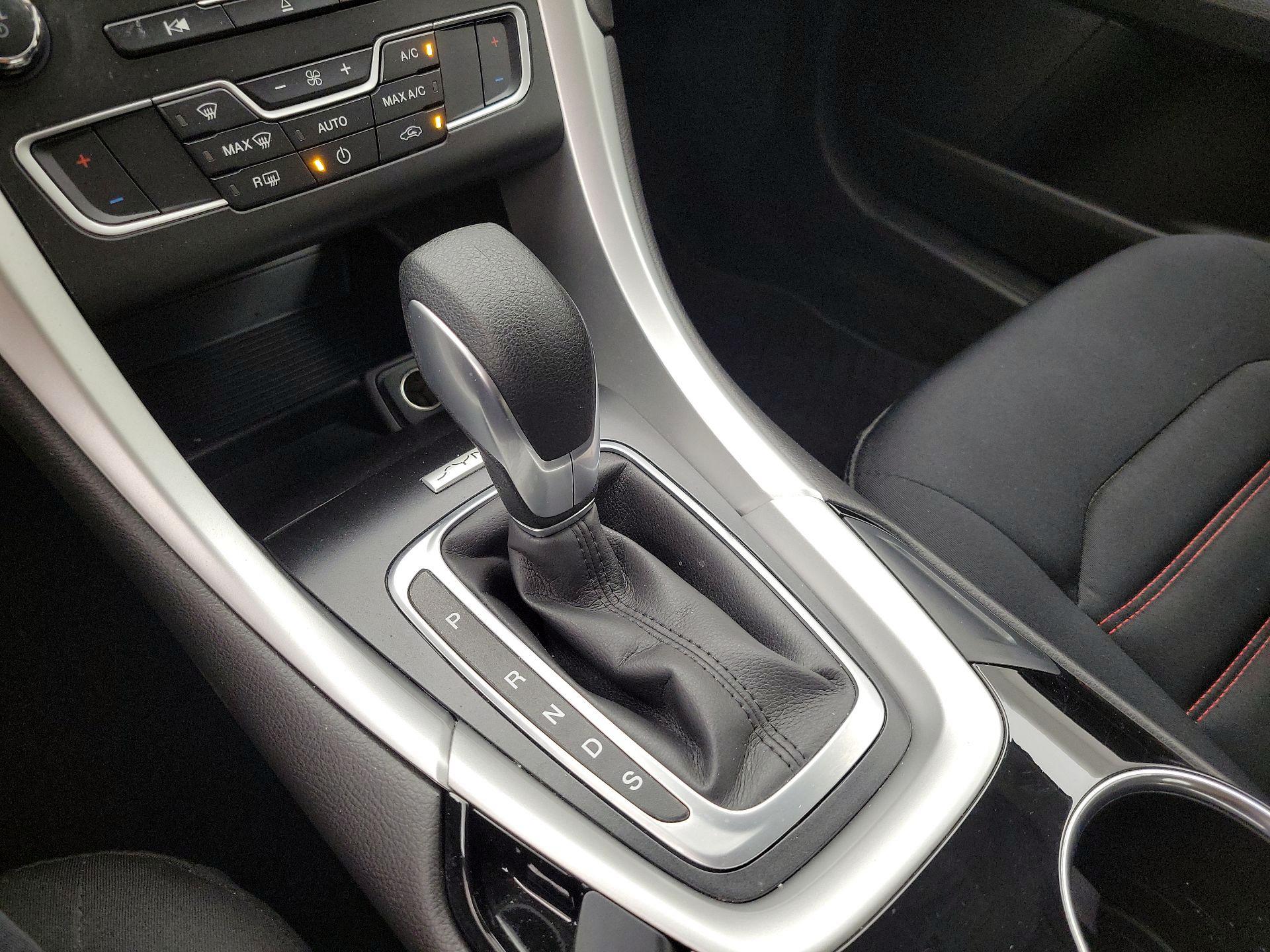 Thumbnail: 2016 Ford Fusion - 17