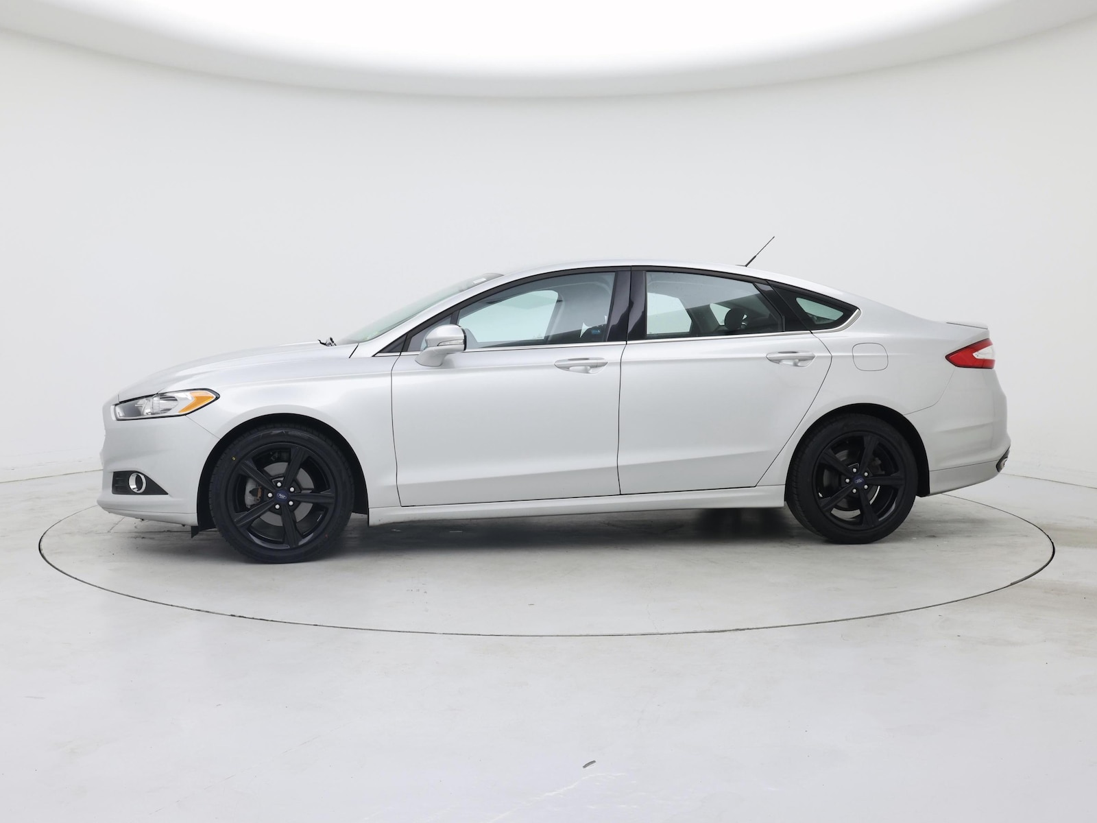 2016 Ford Fusion SE - Photo 4