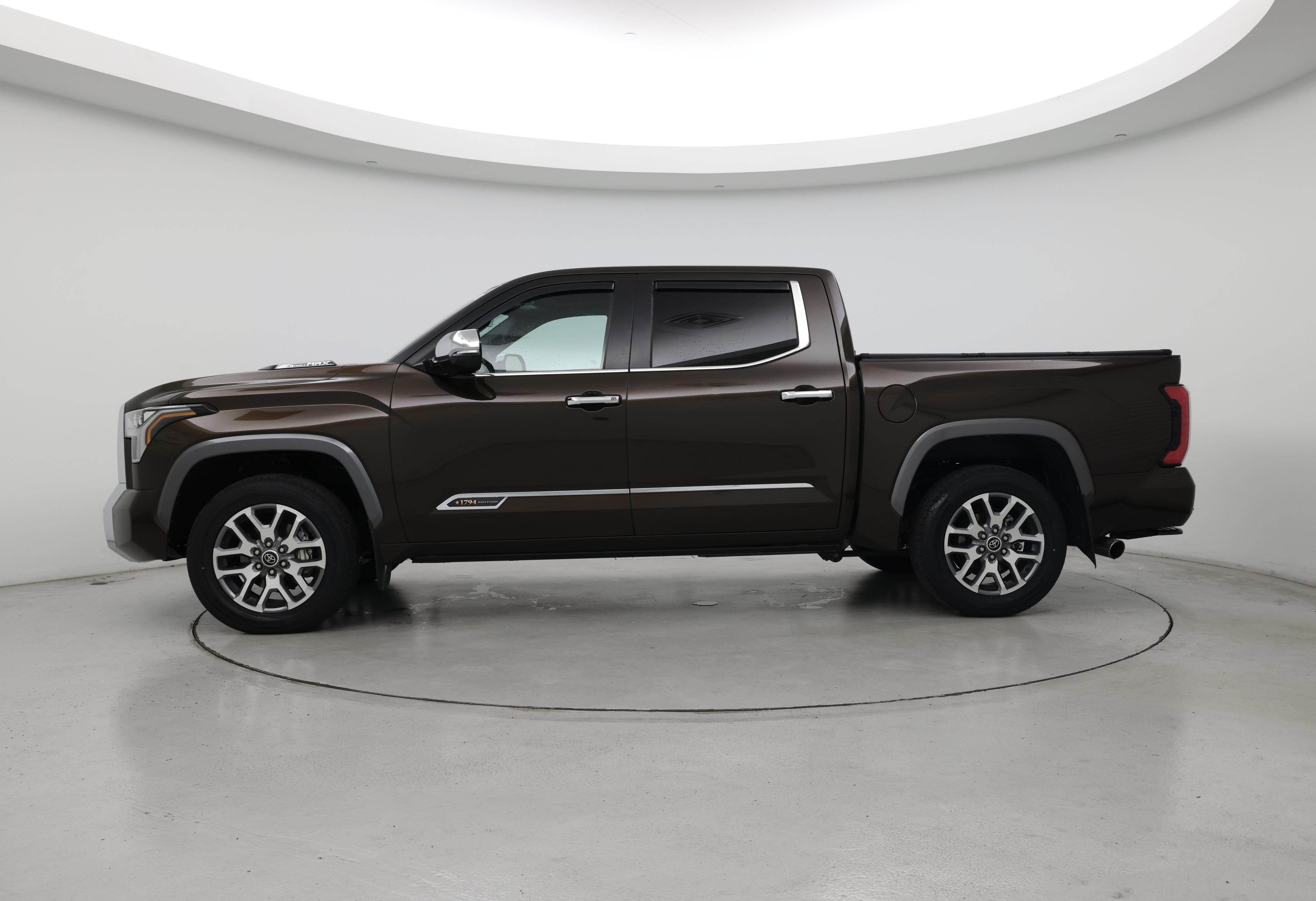 Thumbnail: 2024 Toyota Tundra - 3