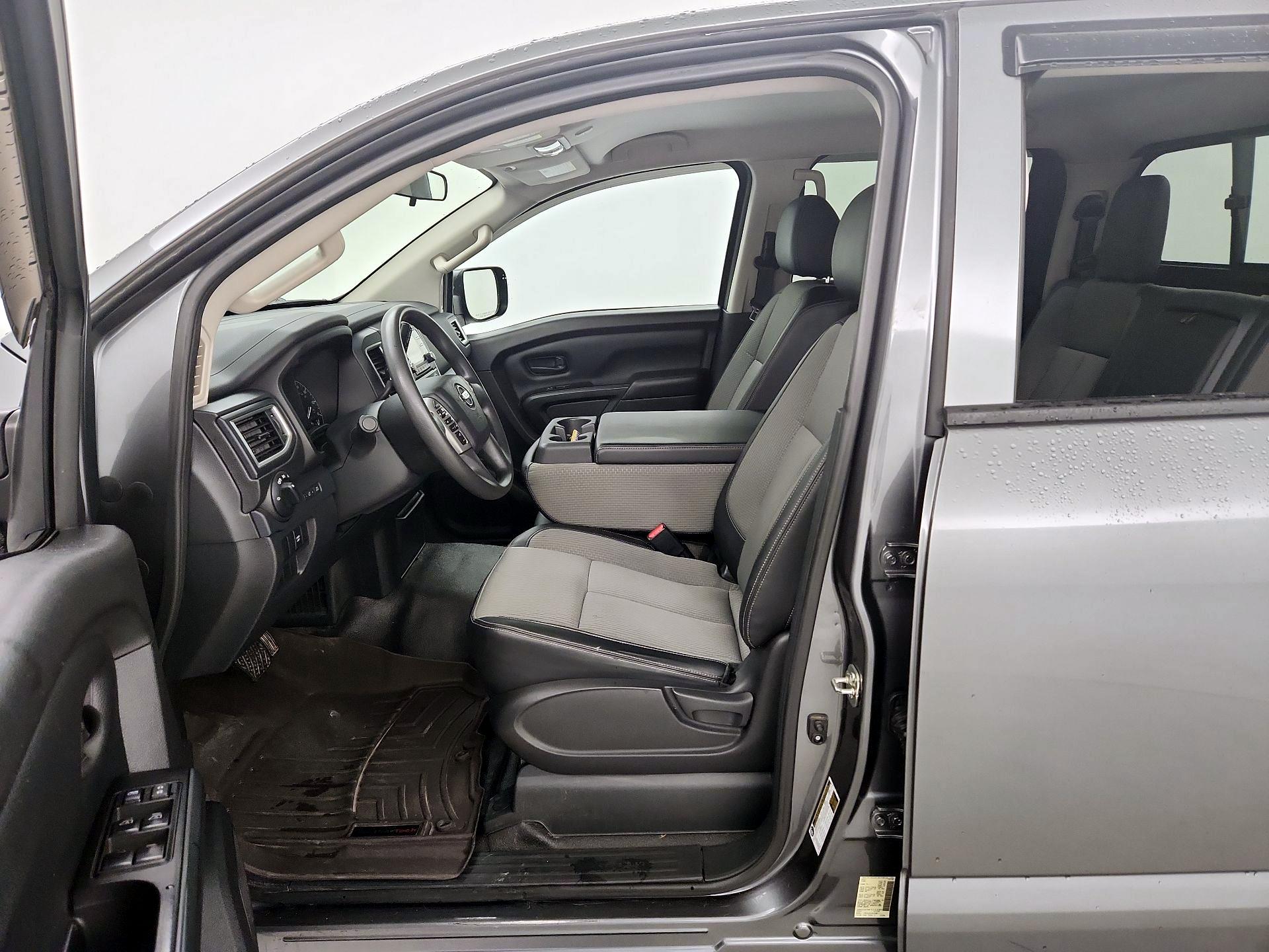 Thumbnail: 2017 Nissan Titan - 11