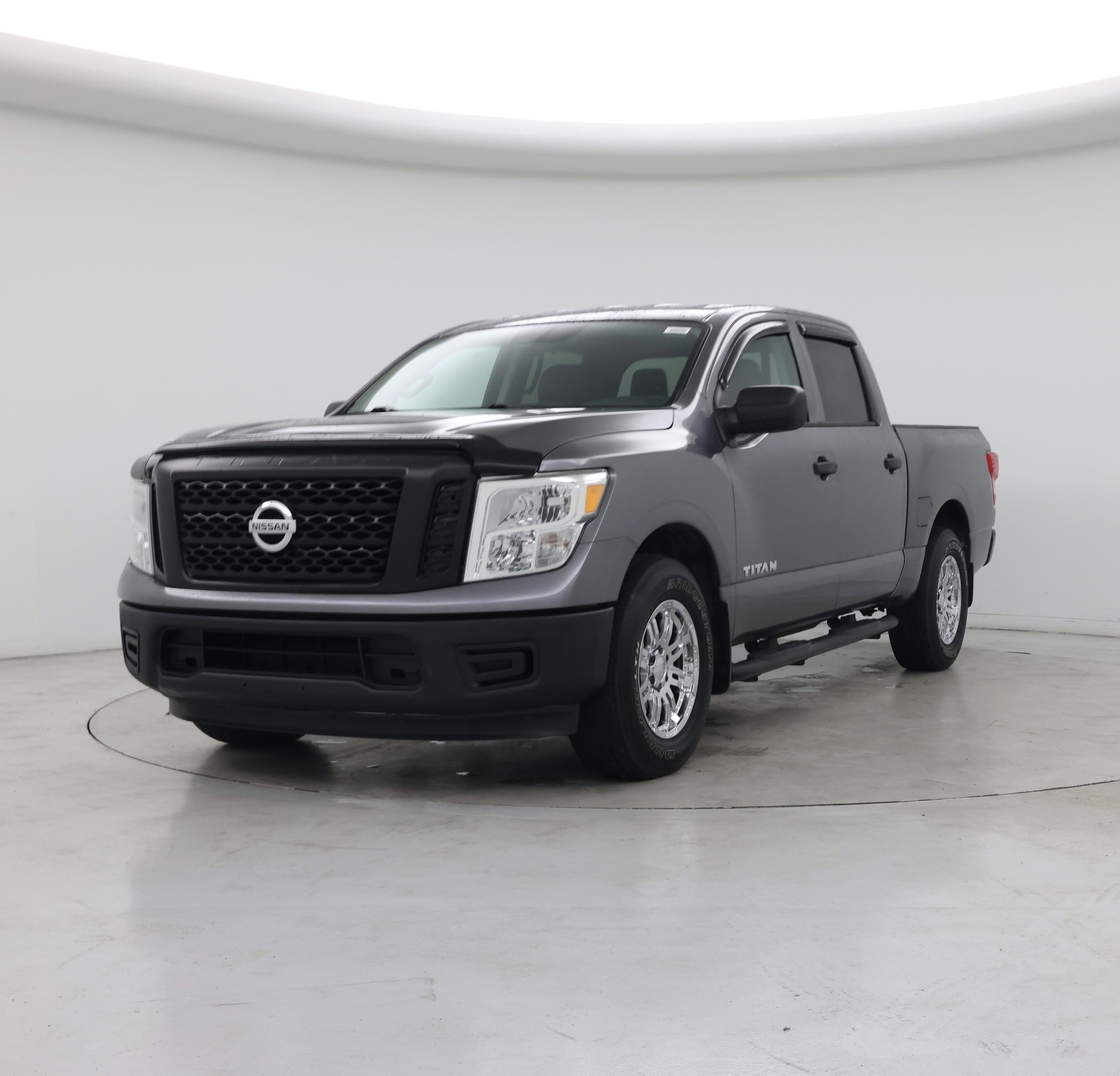 Thumbnail: 2017 Nissan Titan - 4