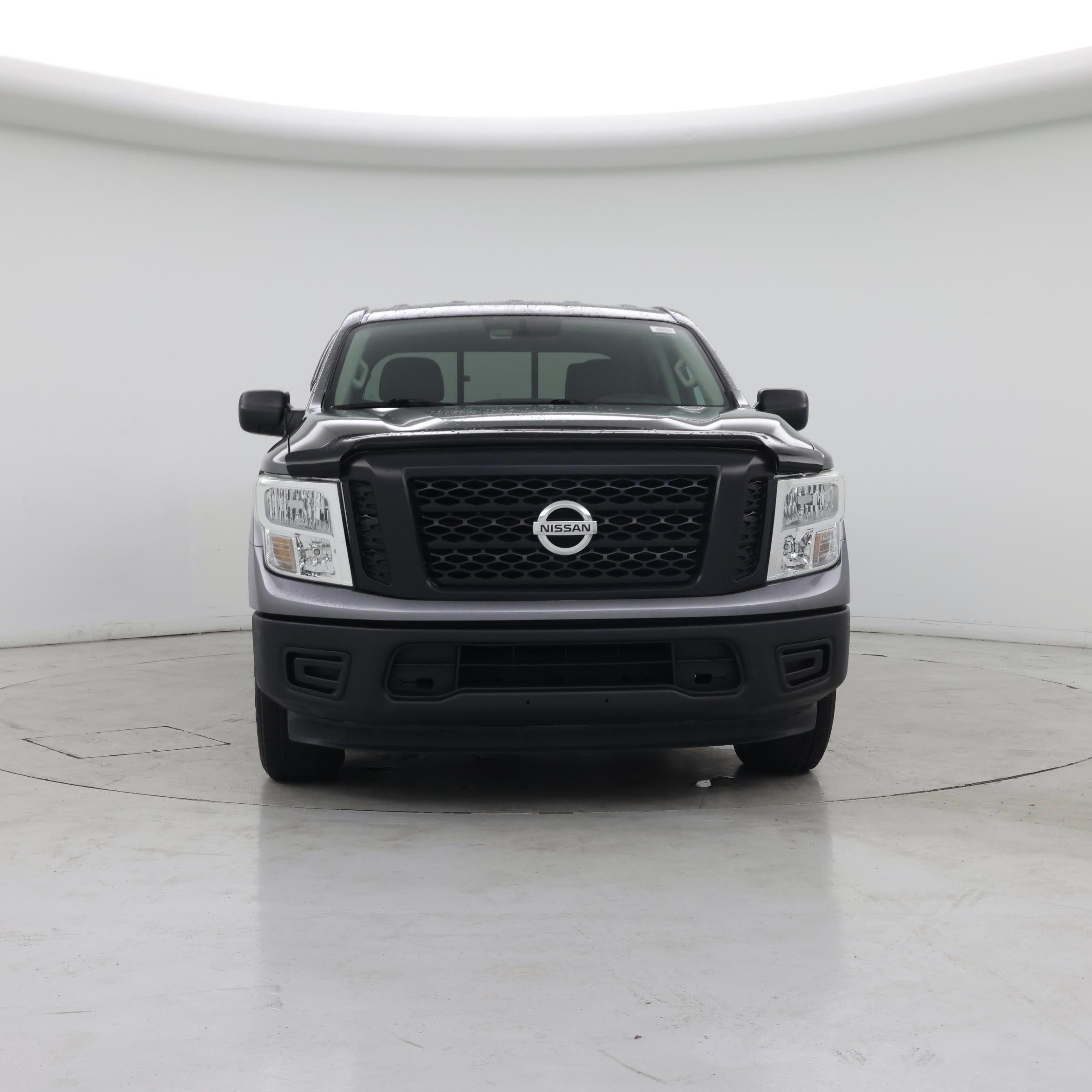 Thumbnail: 2017 Nissan Titan - 5