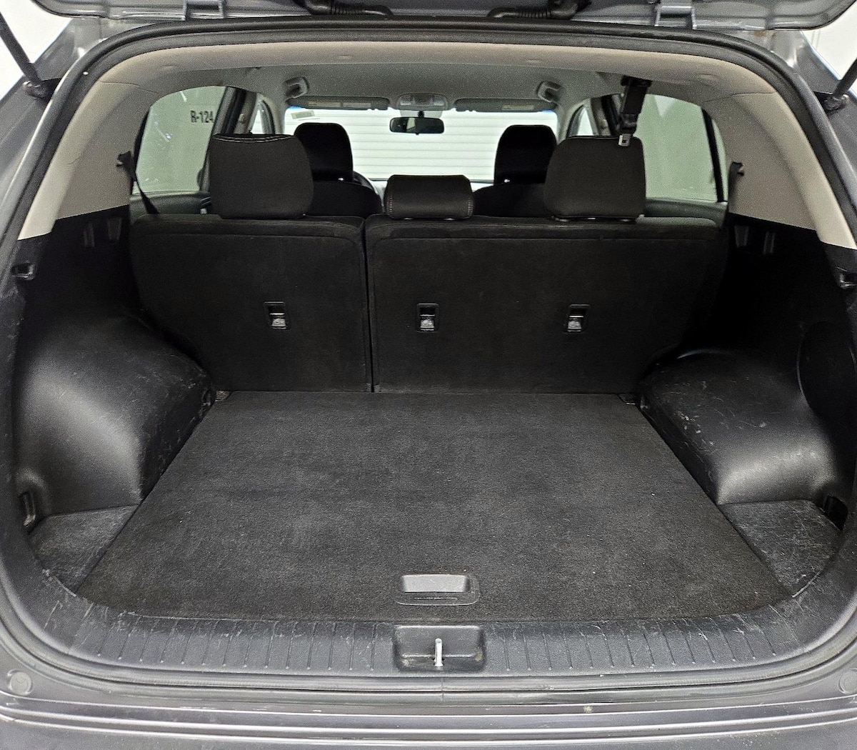 Trunk/Cargo (Seats Up)