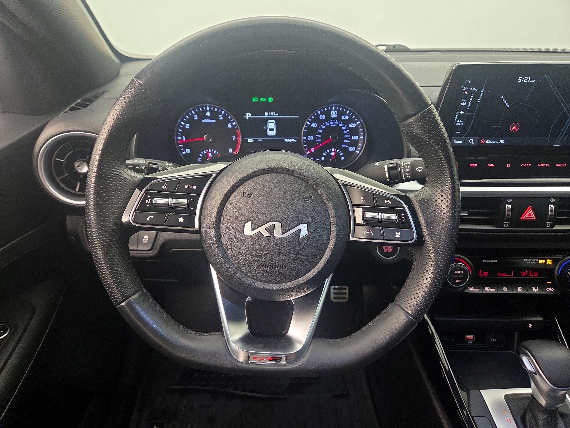 Thumbnail: 2023 Kia Forte - 10