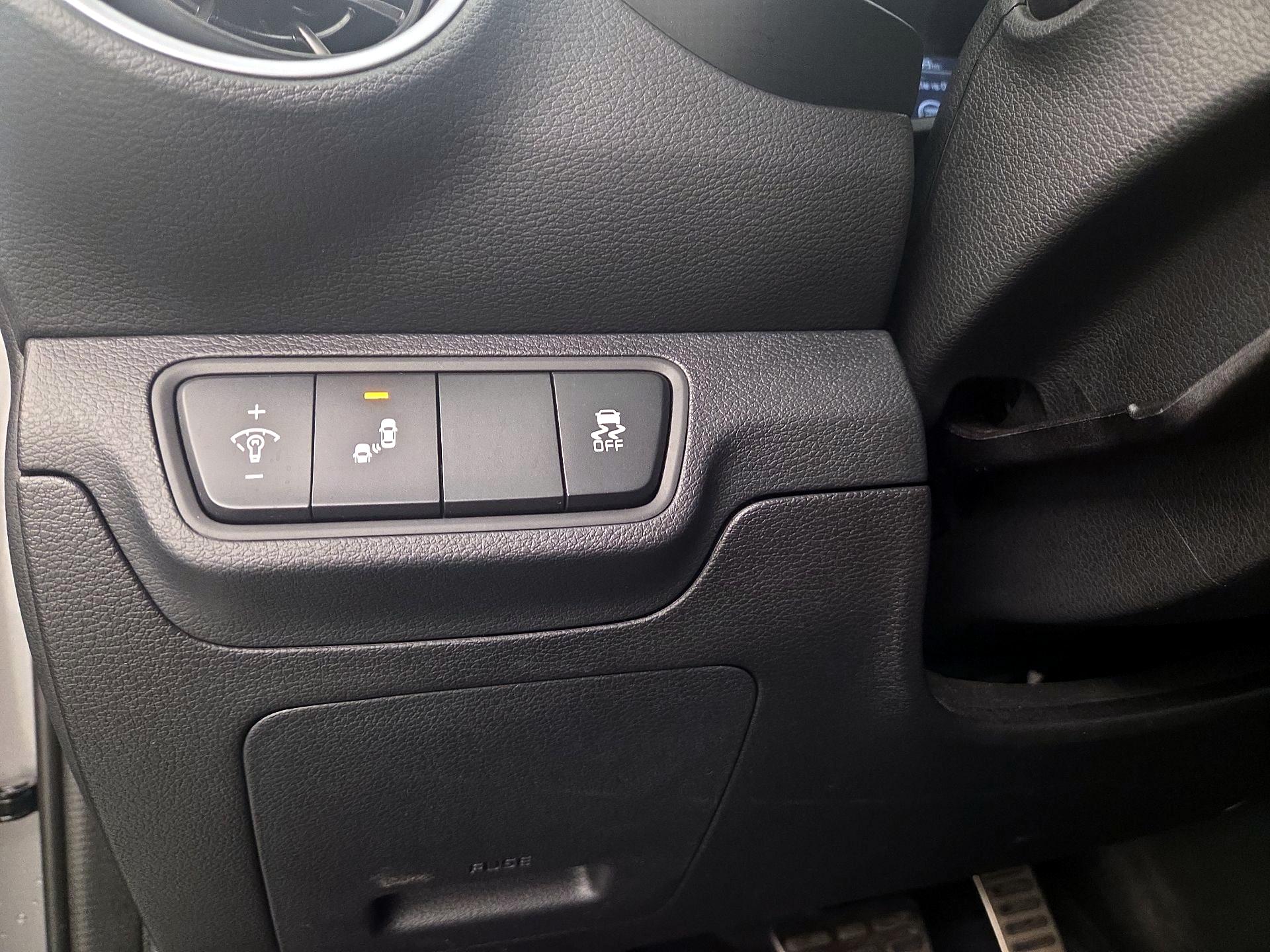 Thumbnail: 2023 Kia Forte - 13