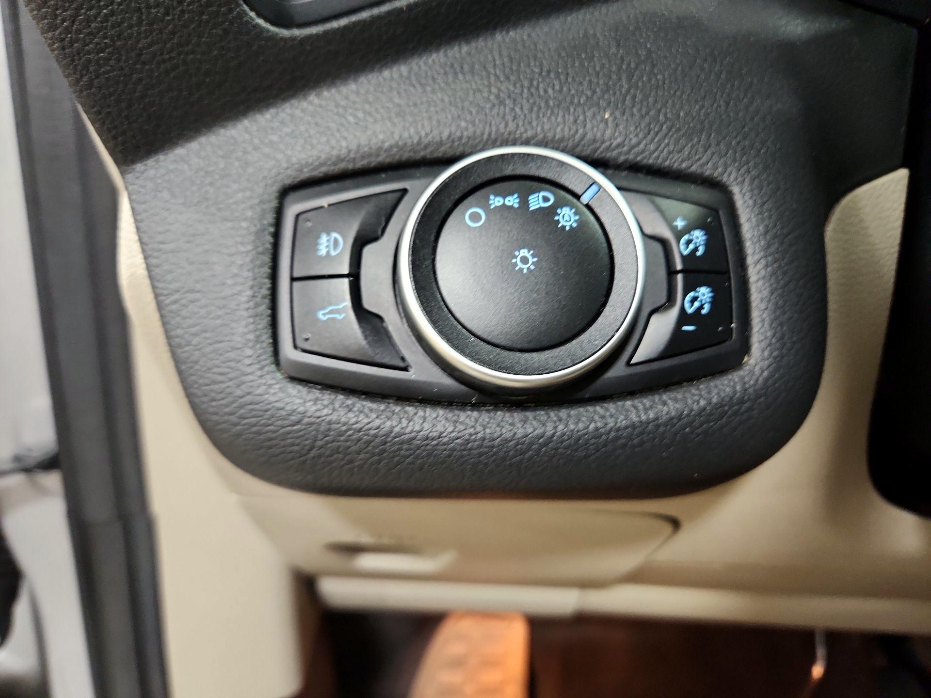 Thumbnail: 2017 Ford Escape - 13