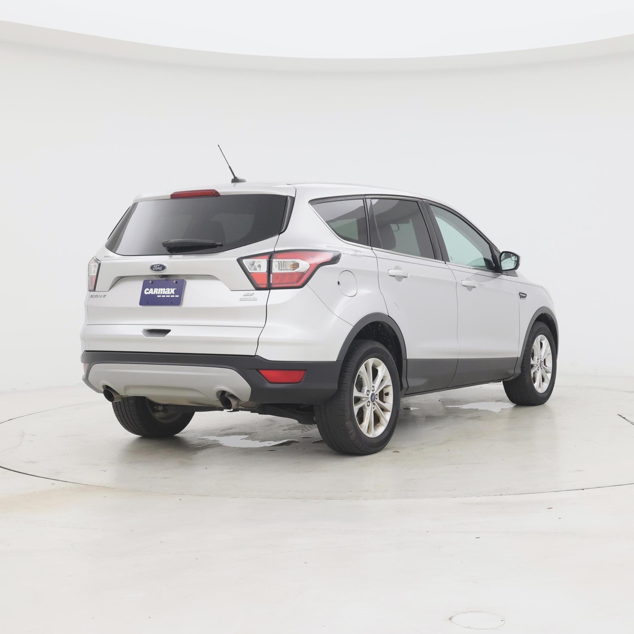 Thumbnail: 2017 Ford Escape - 8