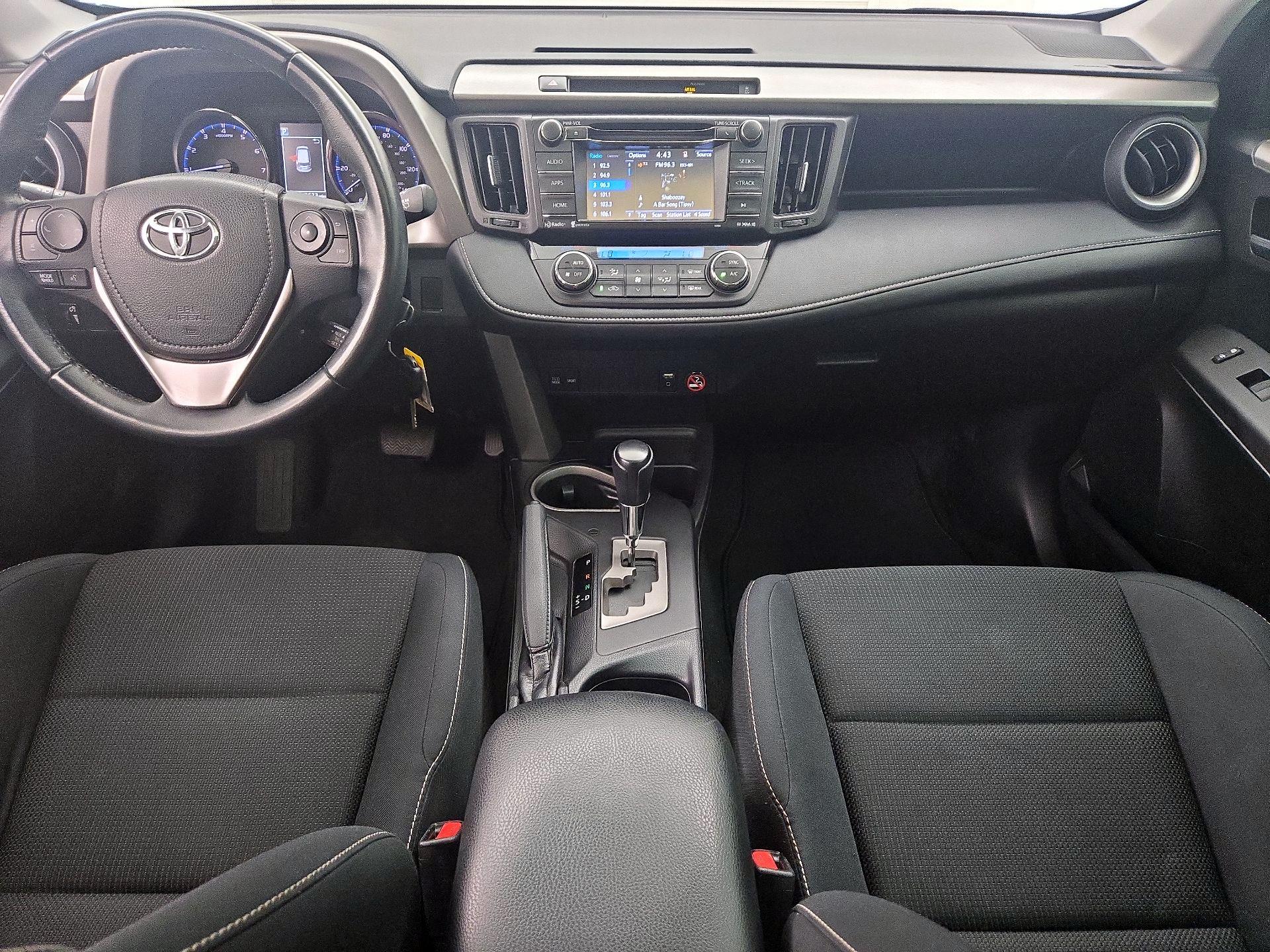 Thumbnail: 2016 Toyota RAV4 - 9