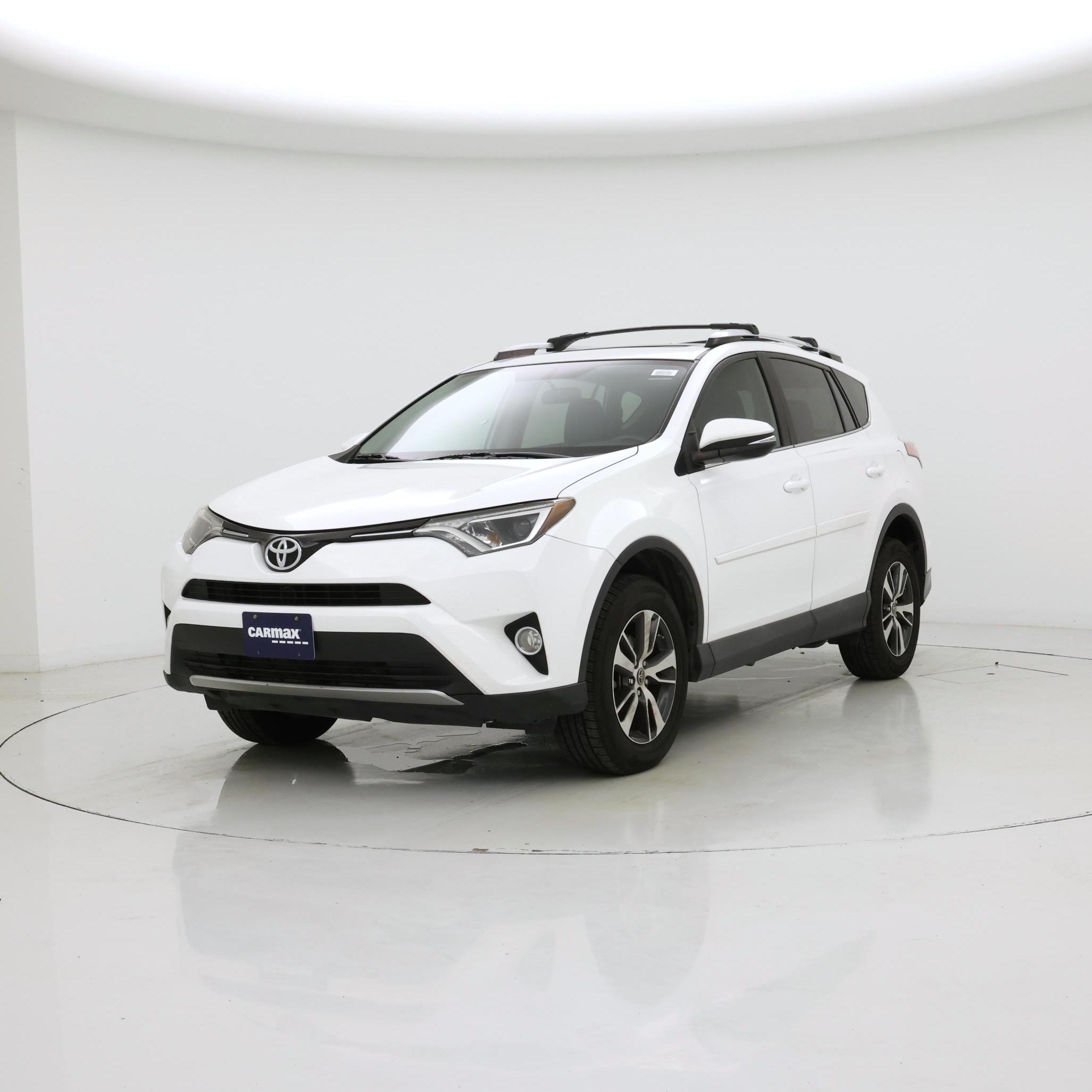 Thumbnail: 2016 Toyota RAV4 - 4