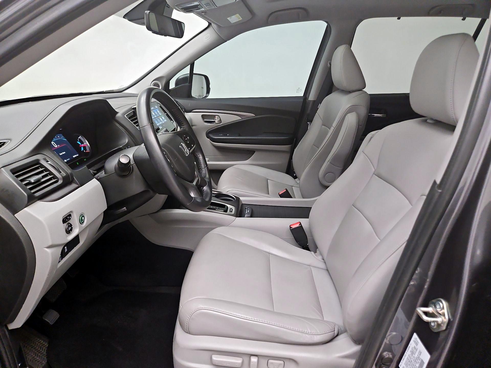 Thumbnail: 2020 Honda Pilot - 11
