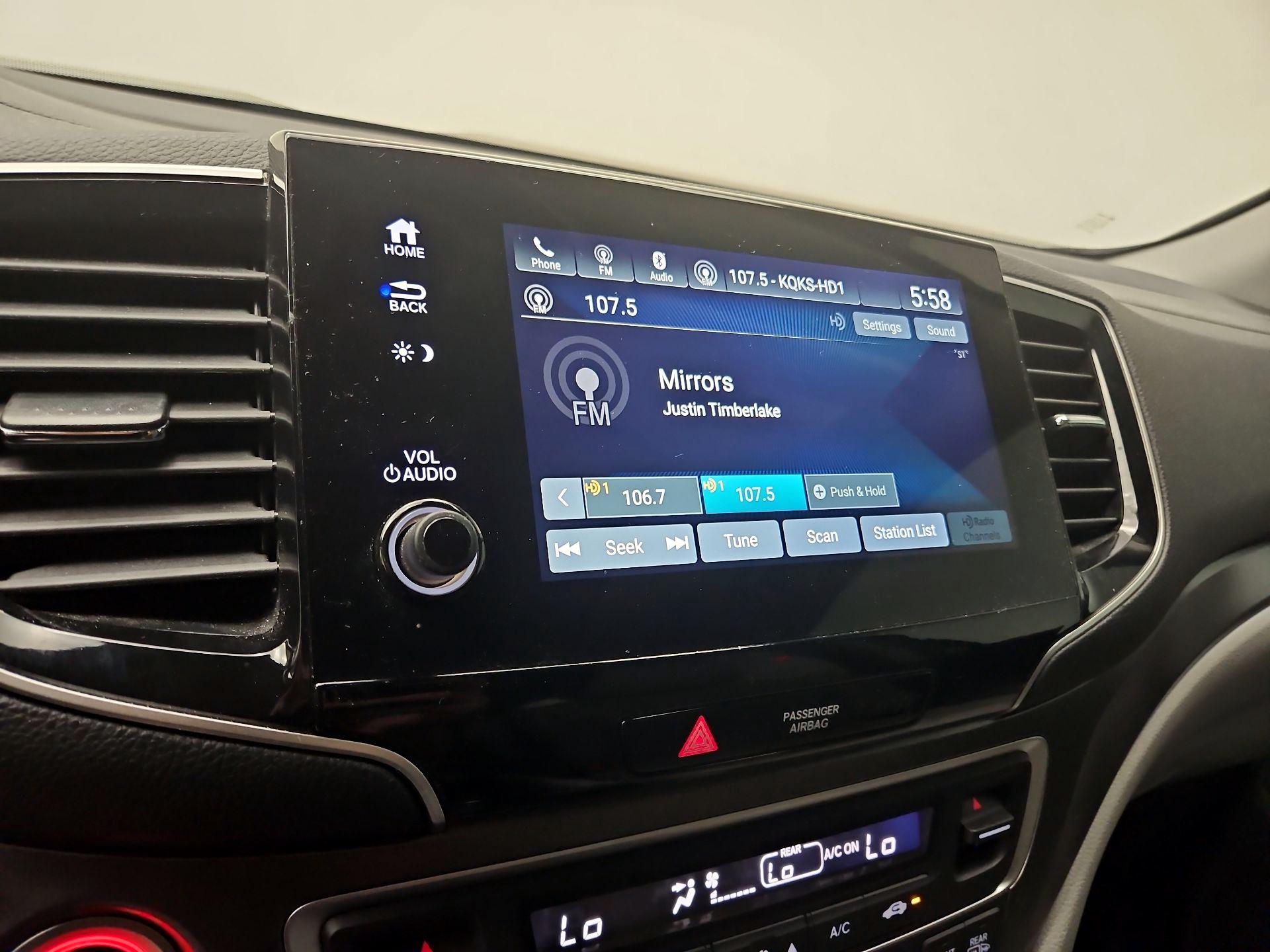 Thumbnail: 2020 Honda Pilot - 15