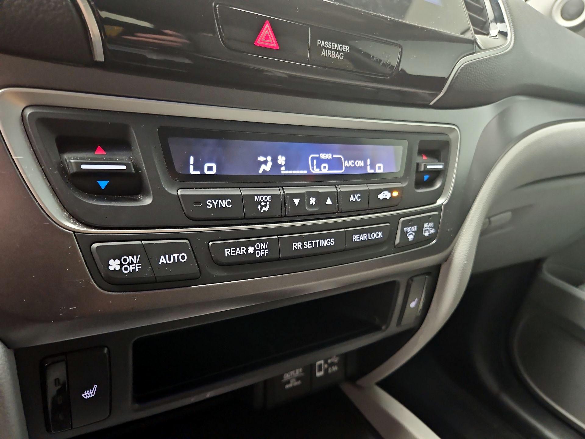 Thumbnail: 2020 Honda Pilot - 16