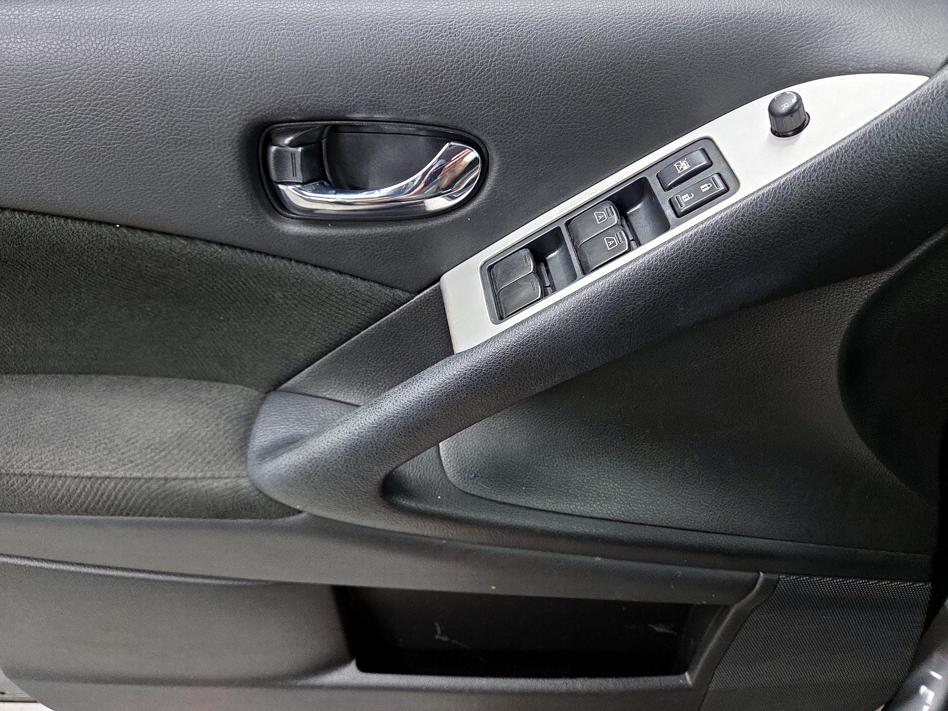 Thumbnail: 2014 Nissan Murano - 12
