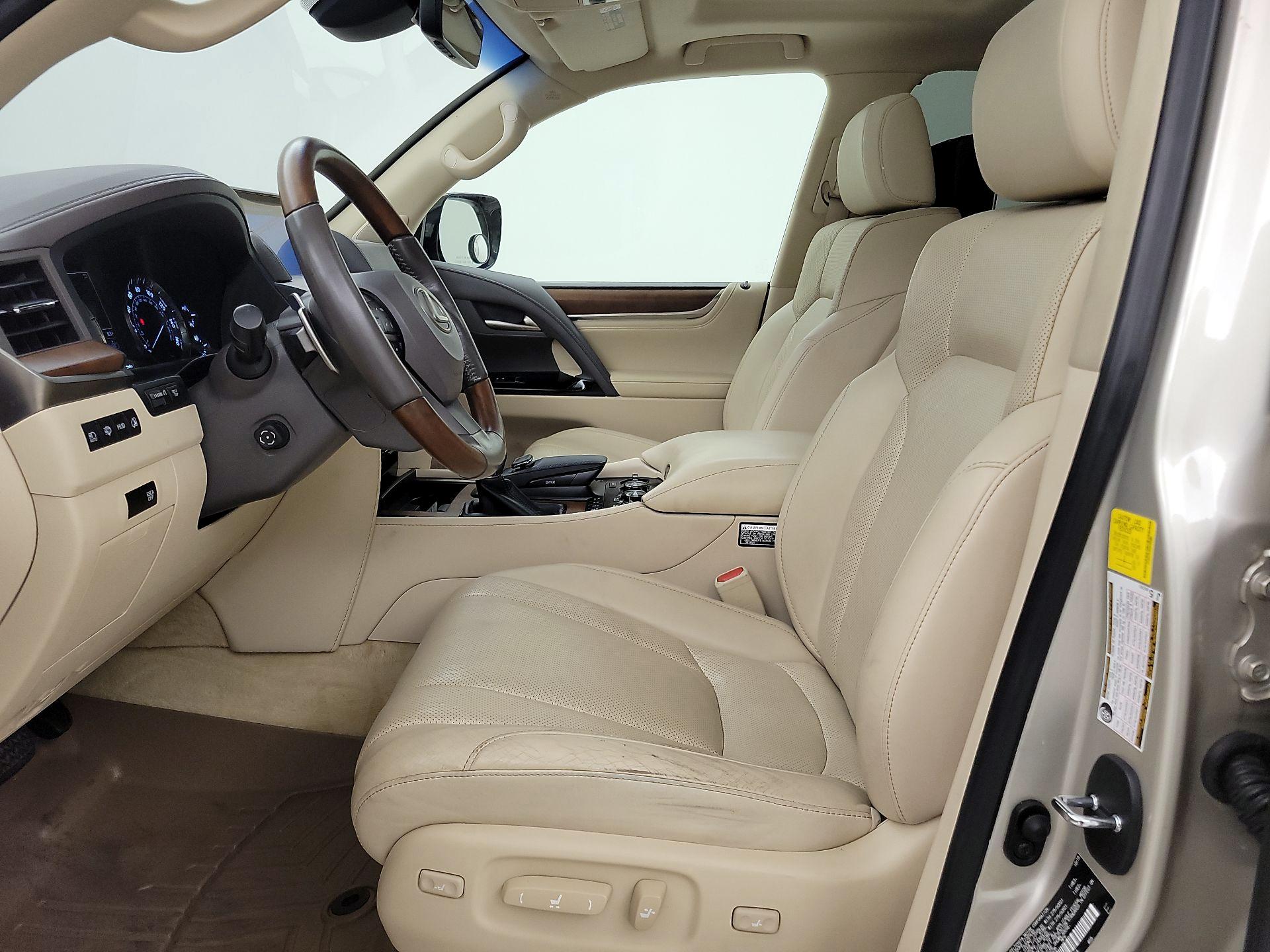 Thumbnail: 2016 Lexus LX - 11