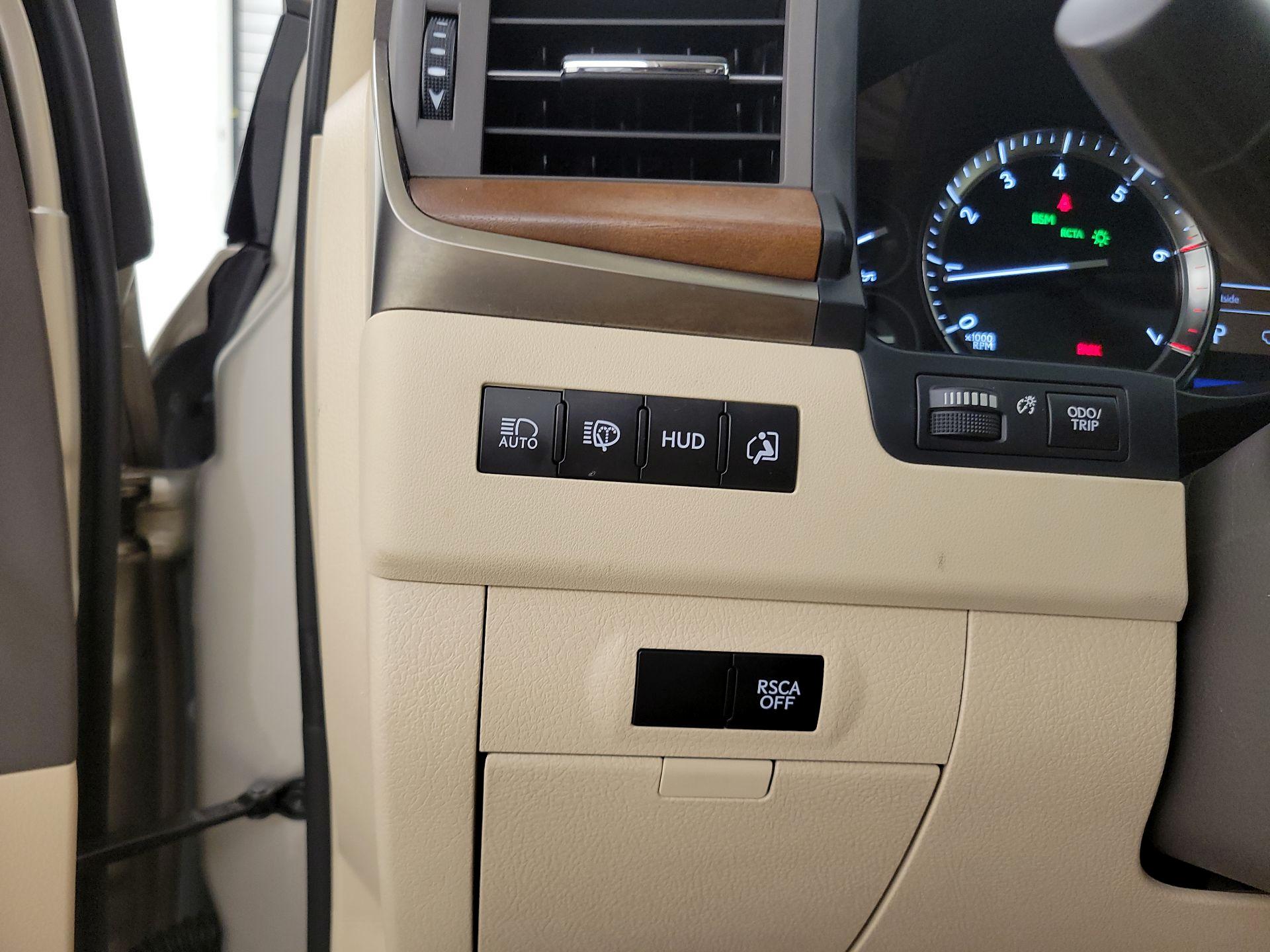 Thumbnail: 2016 Lexus LX - 13