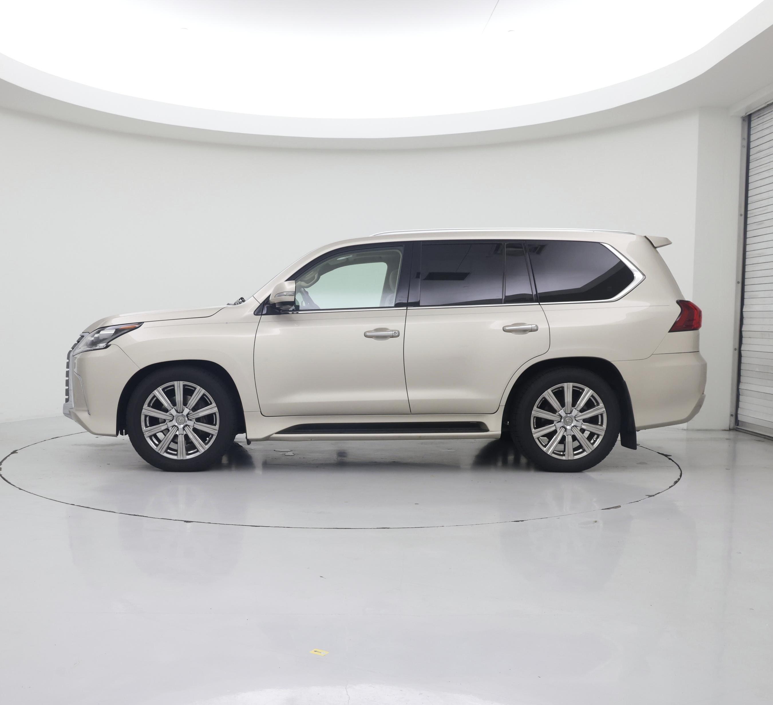 Thumbnail: 2016 Lexus LX - 3