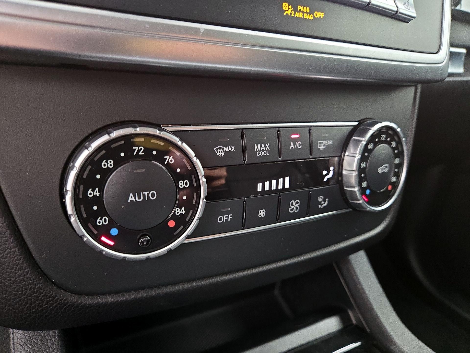 Thumbnail: 2016 Mercedes-Benz GL-Class - 16