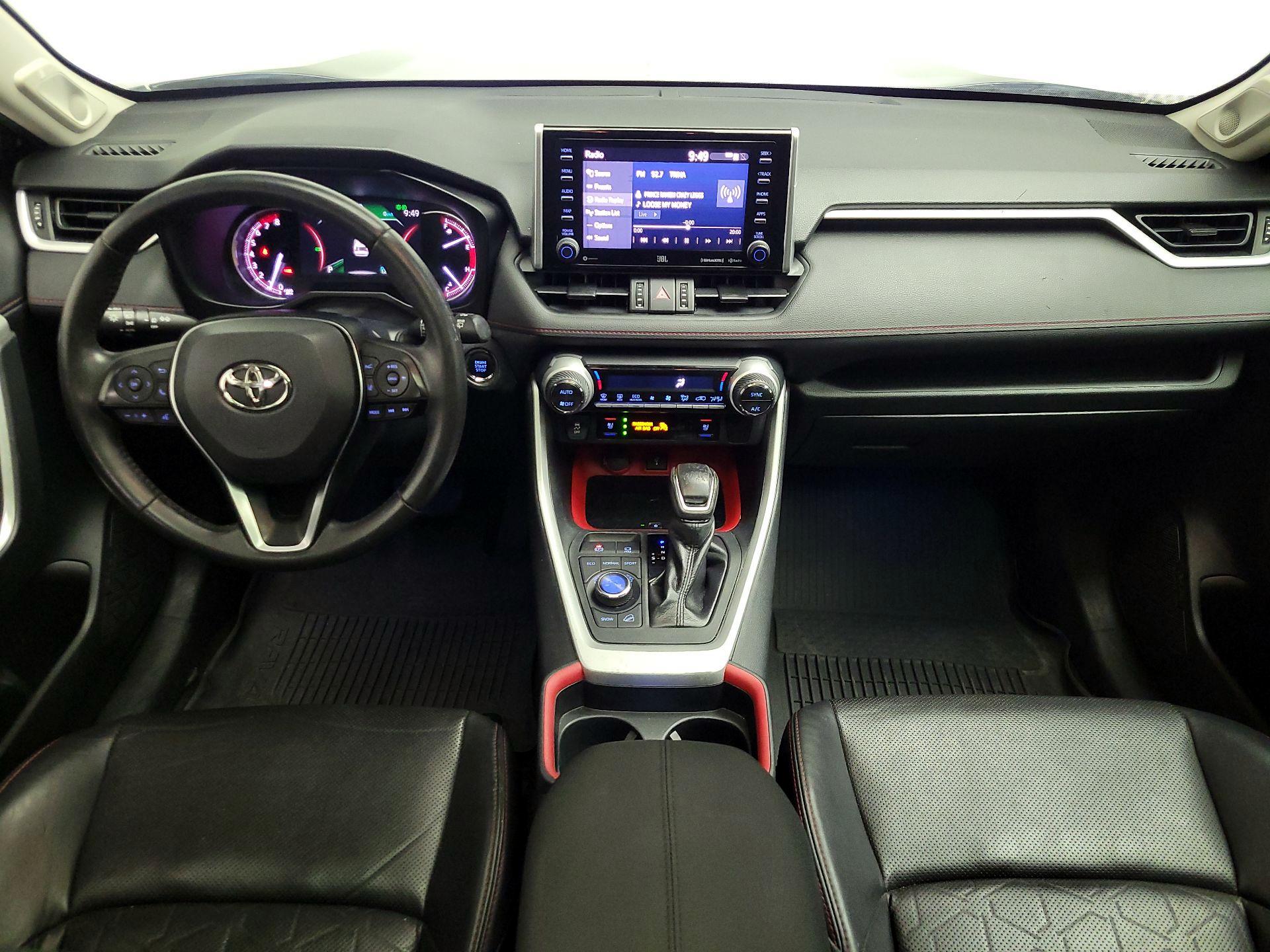 Thumbnail: 2020 Toyota RAV4 - 9