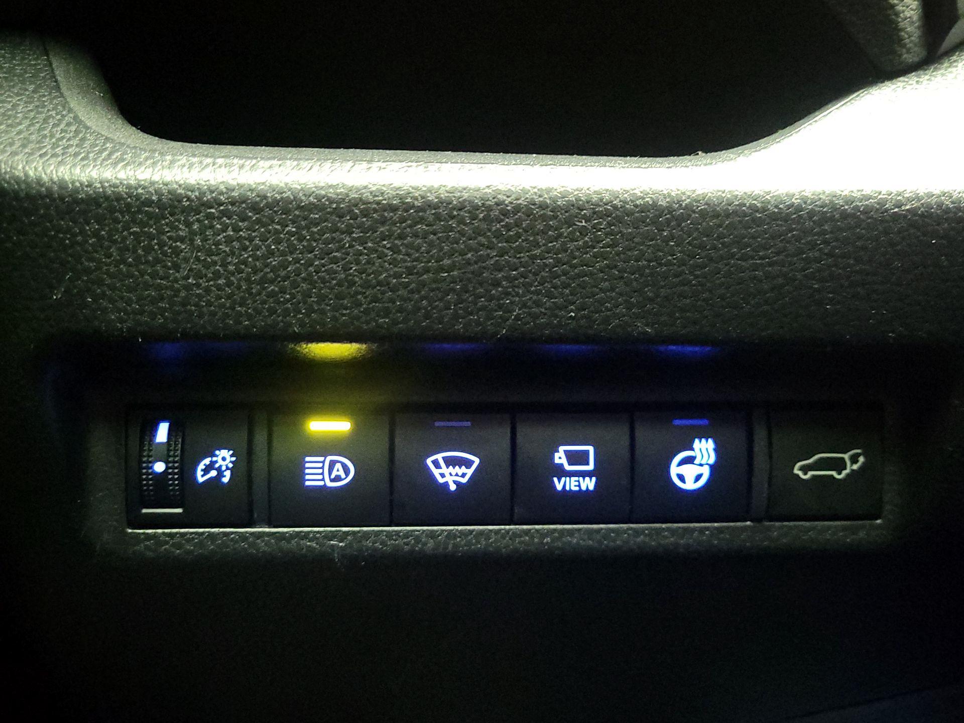 Thumbnail: 2020 Toyota RAV4 - 13