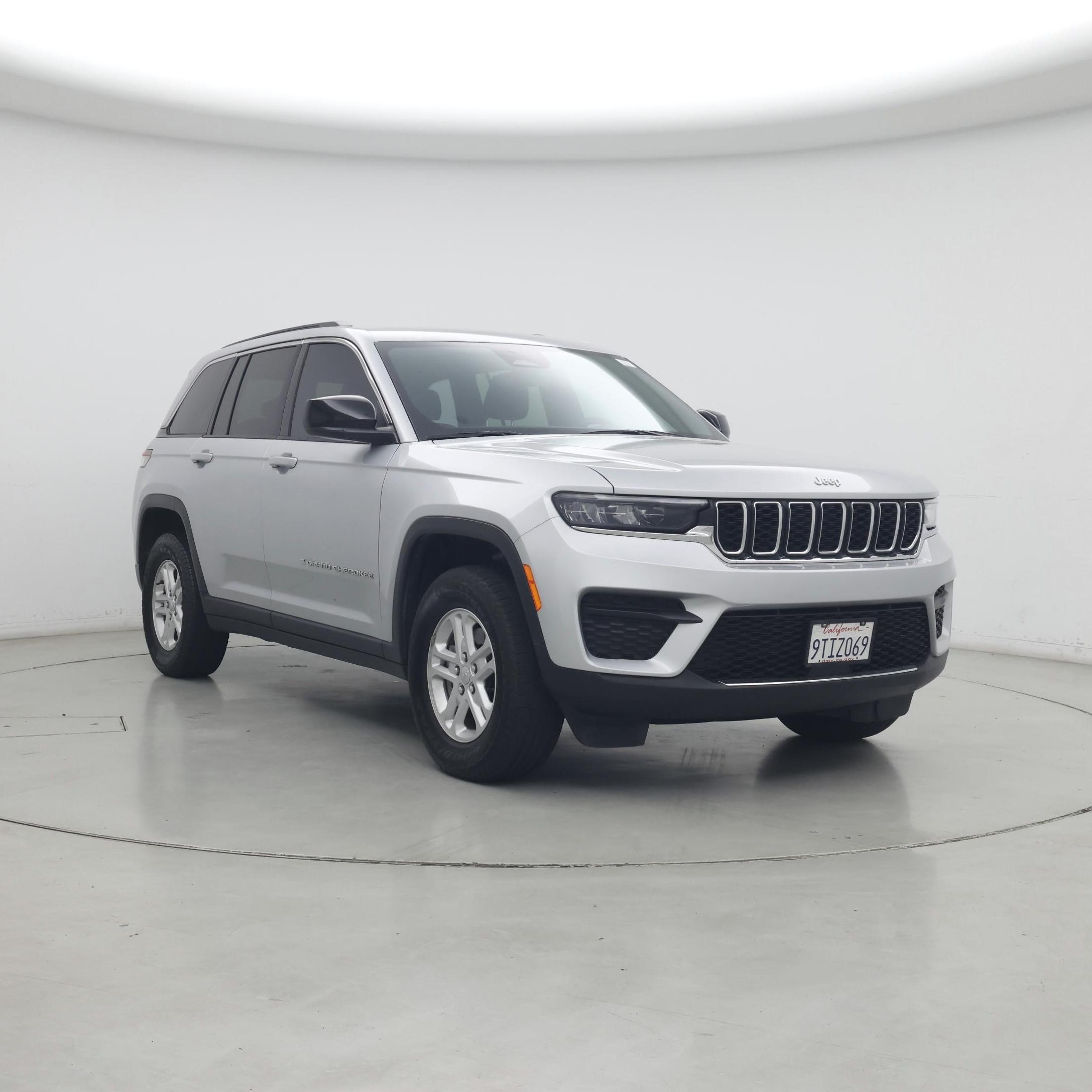 Gray 2025 Jeep Grand Cherokee SUV / Crossover Four-Wheel Drive Automatic