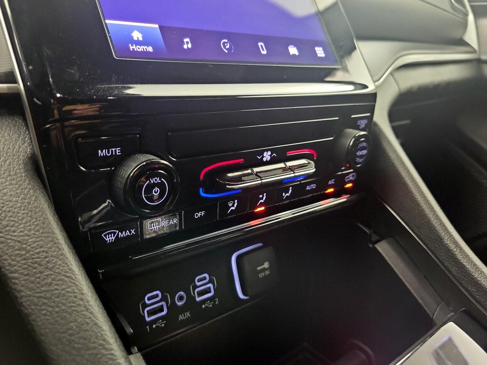 2025 Jeep Grand Cherokee Laredo - Photo 17