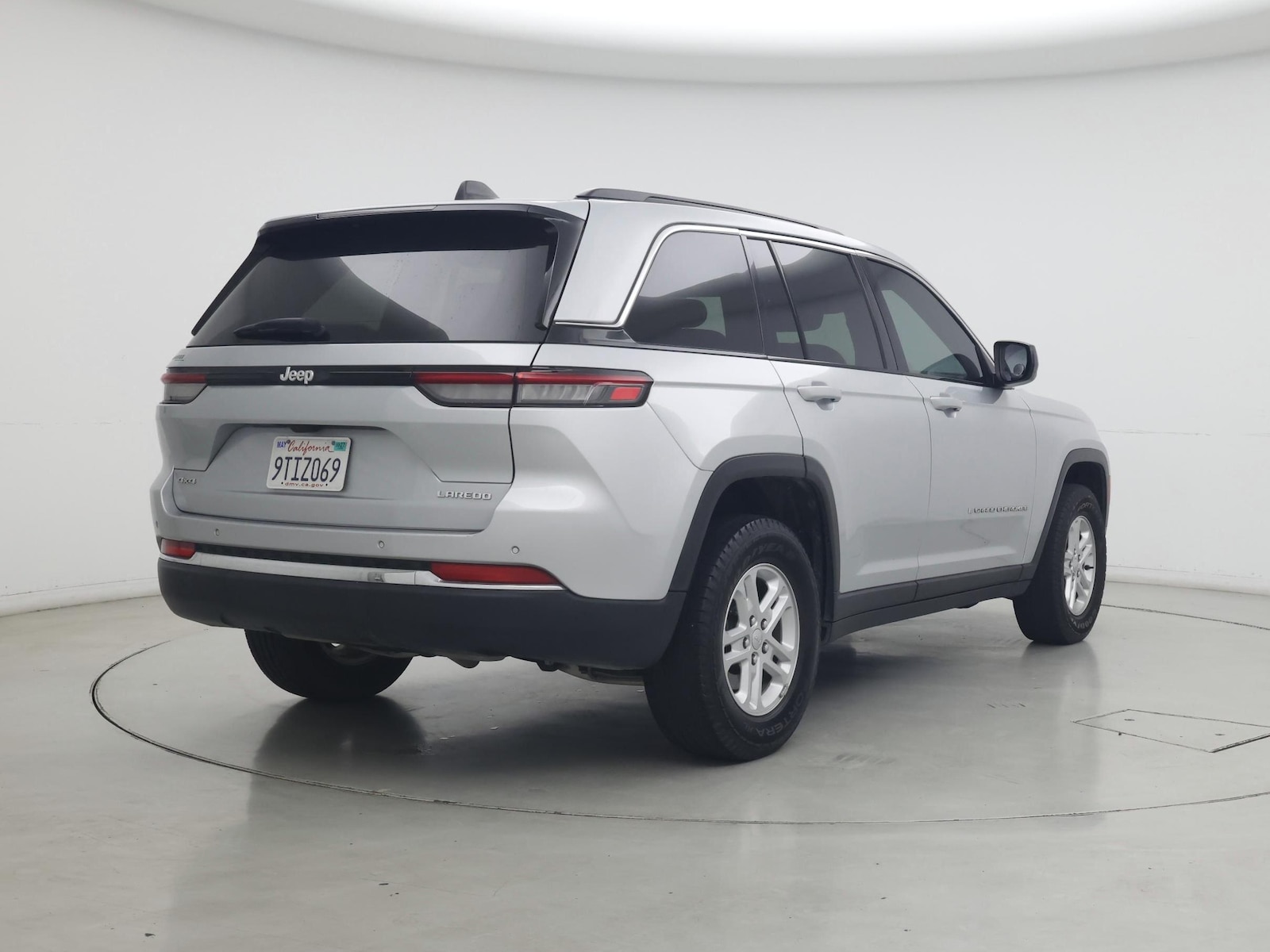 2025 Jeep Grand Cherokee Laredo - Photo 9