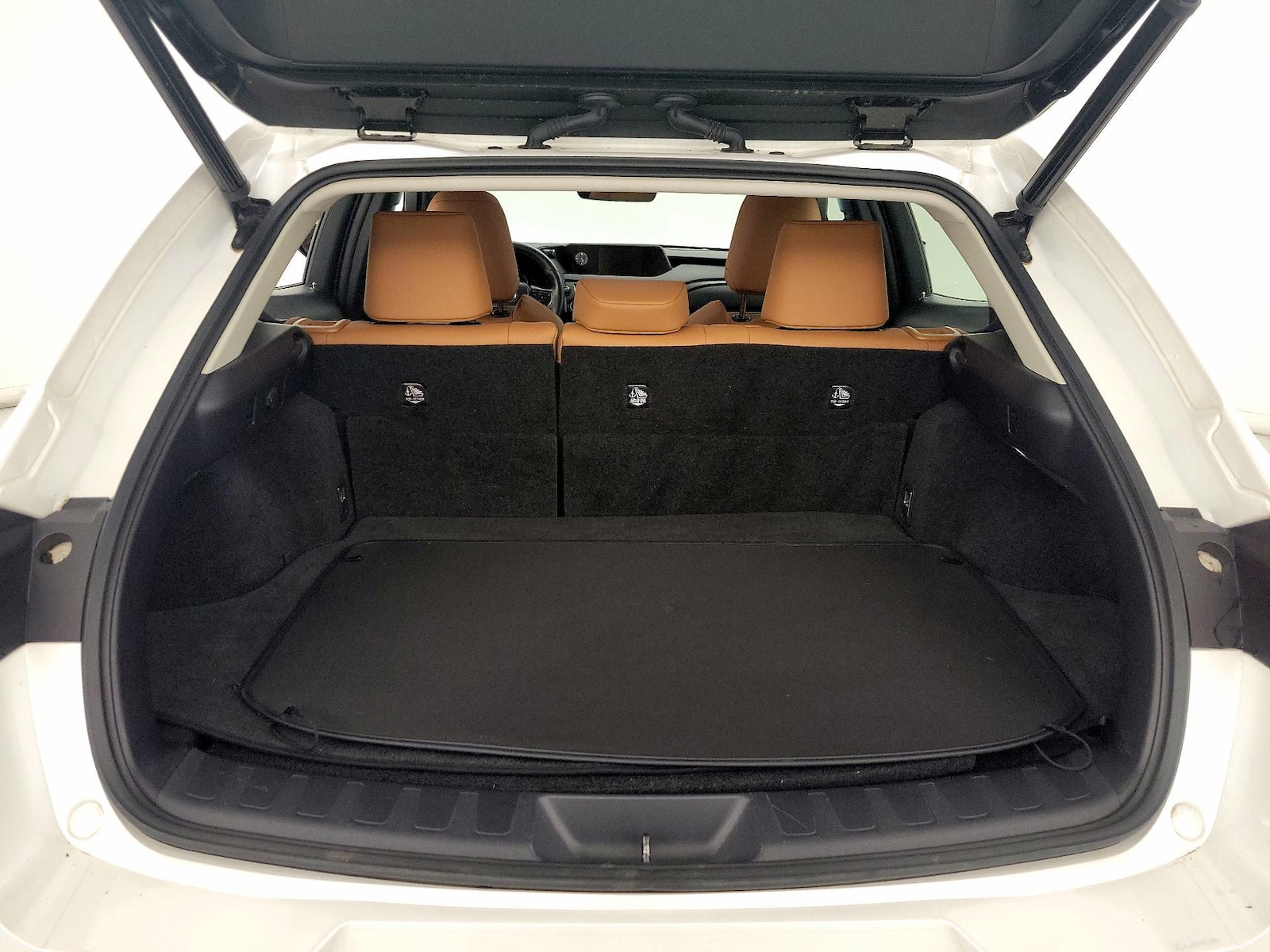 2021 Lexus UX Hybrid 250h - Photo 22