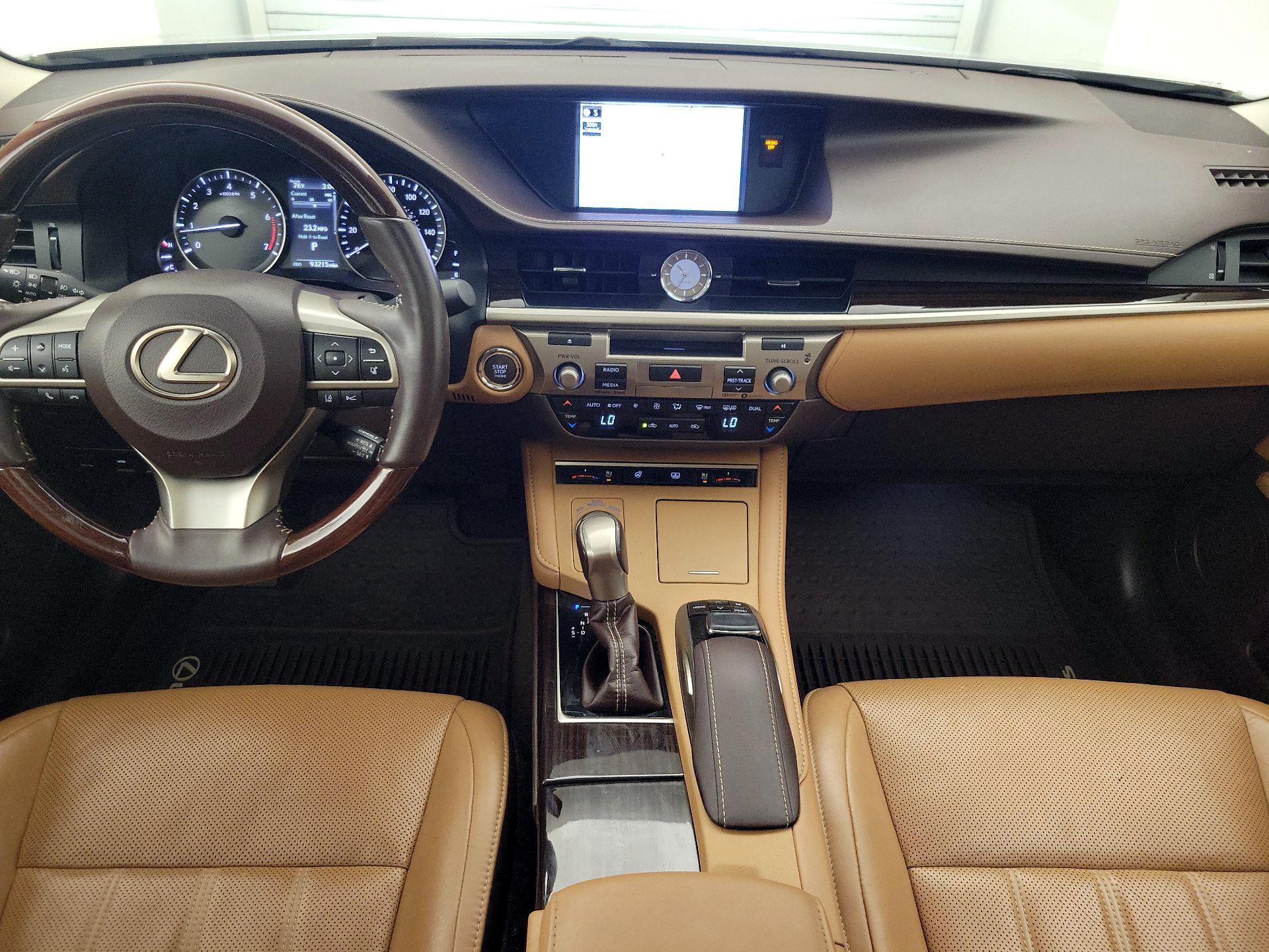 Thumbnail: 2018 Lexus ES - 9