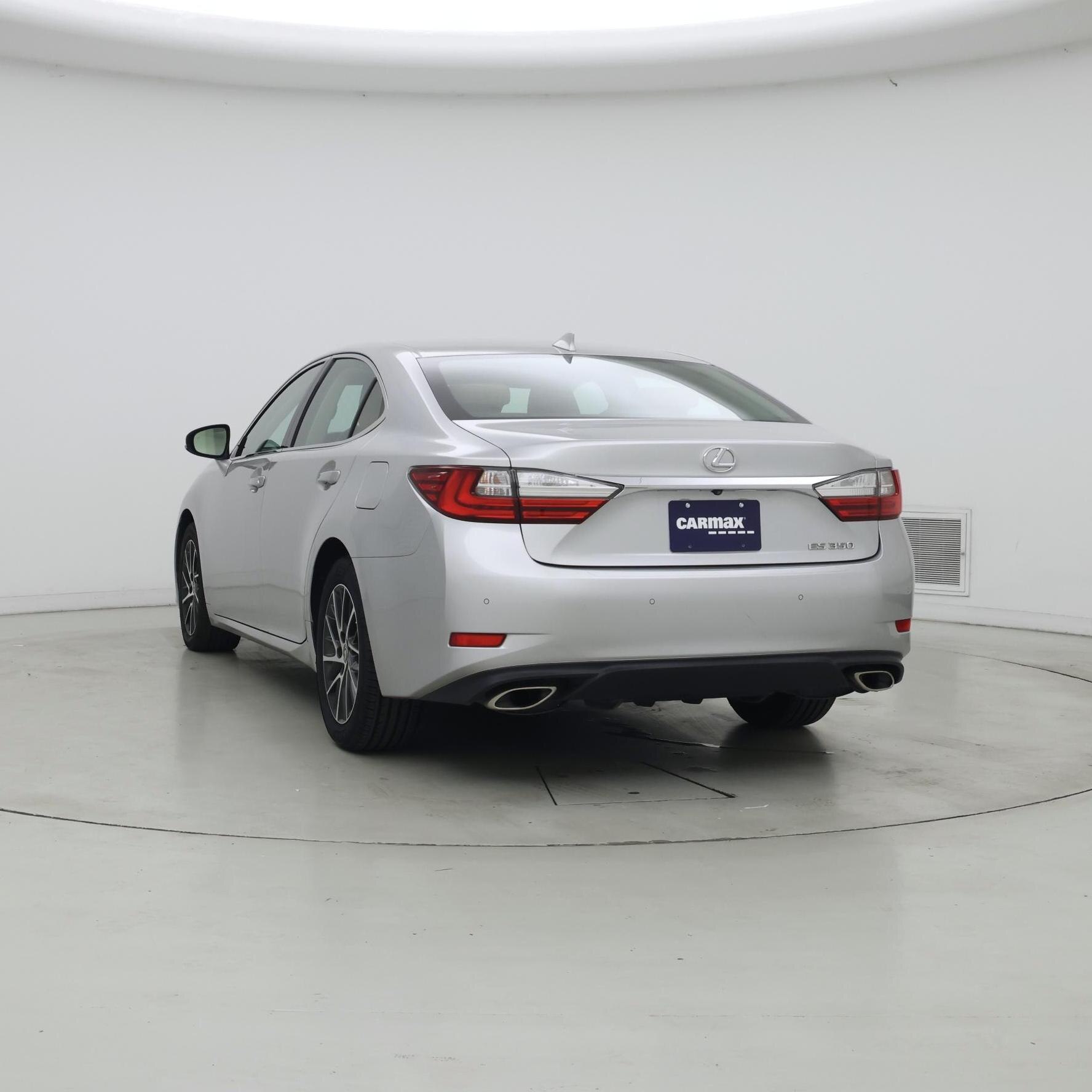 Thumbnail: 2018 Lexus ES - 2